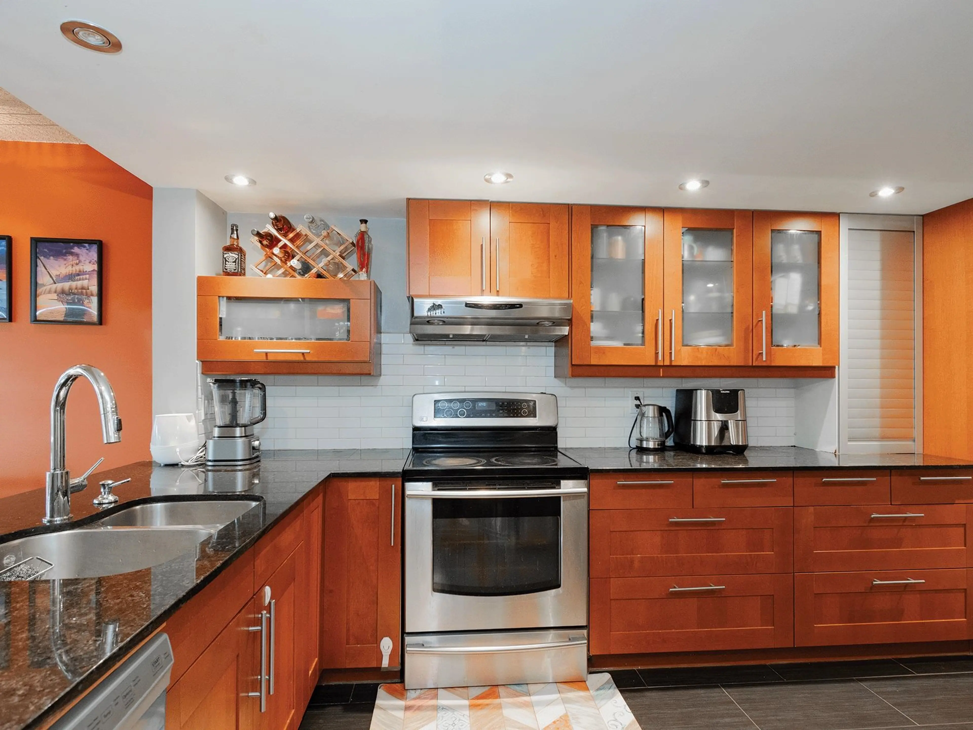 Property at #303 14881 103A AVENUE, Surrey, BC