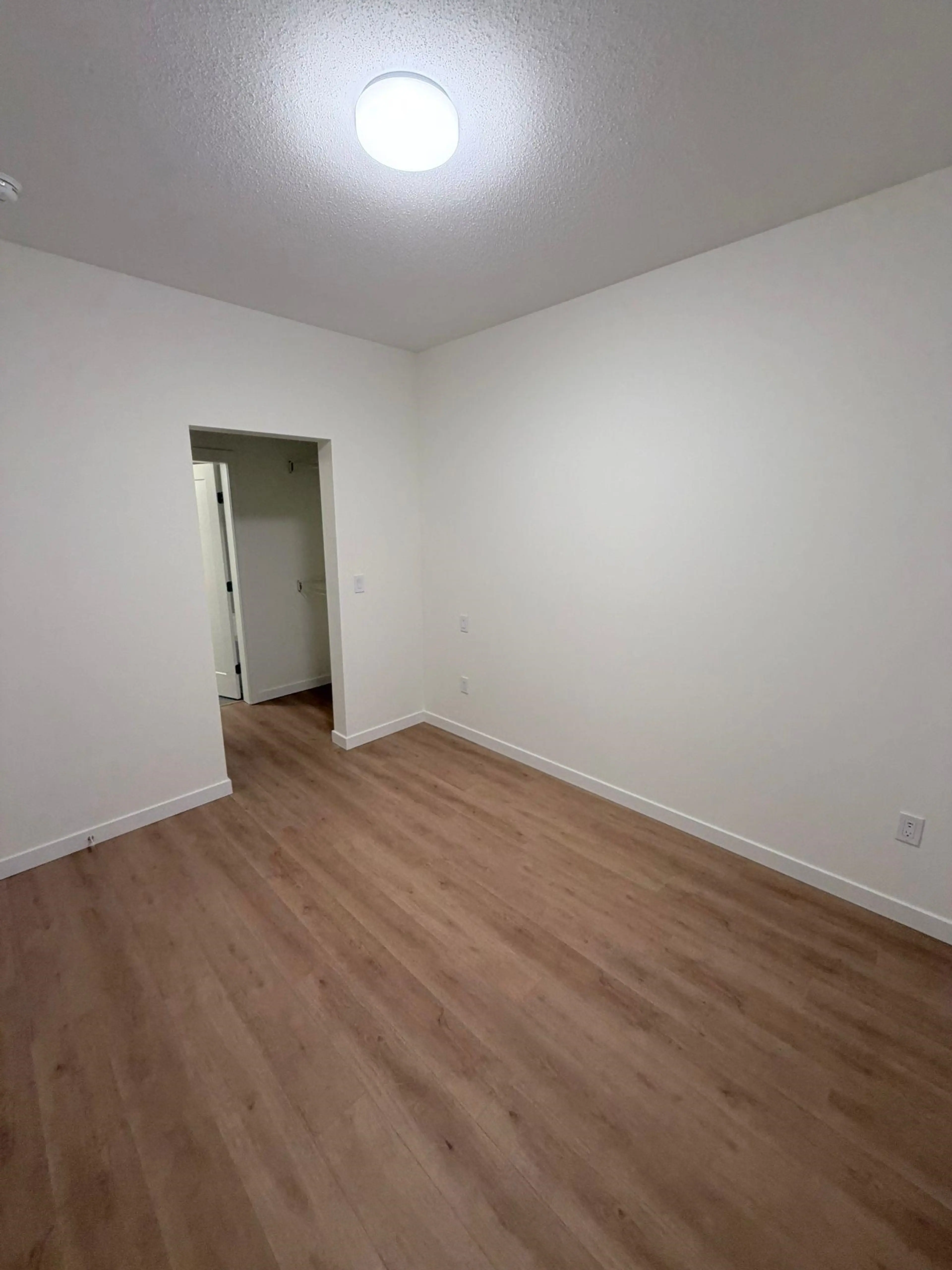 Property at #512 14778 106 AVENUE, Surrey, BC