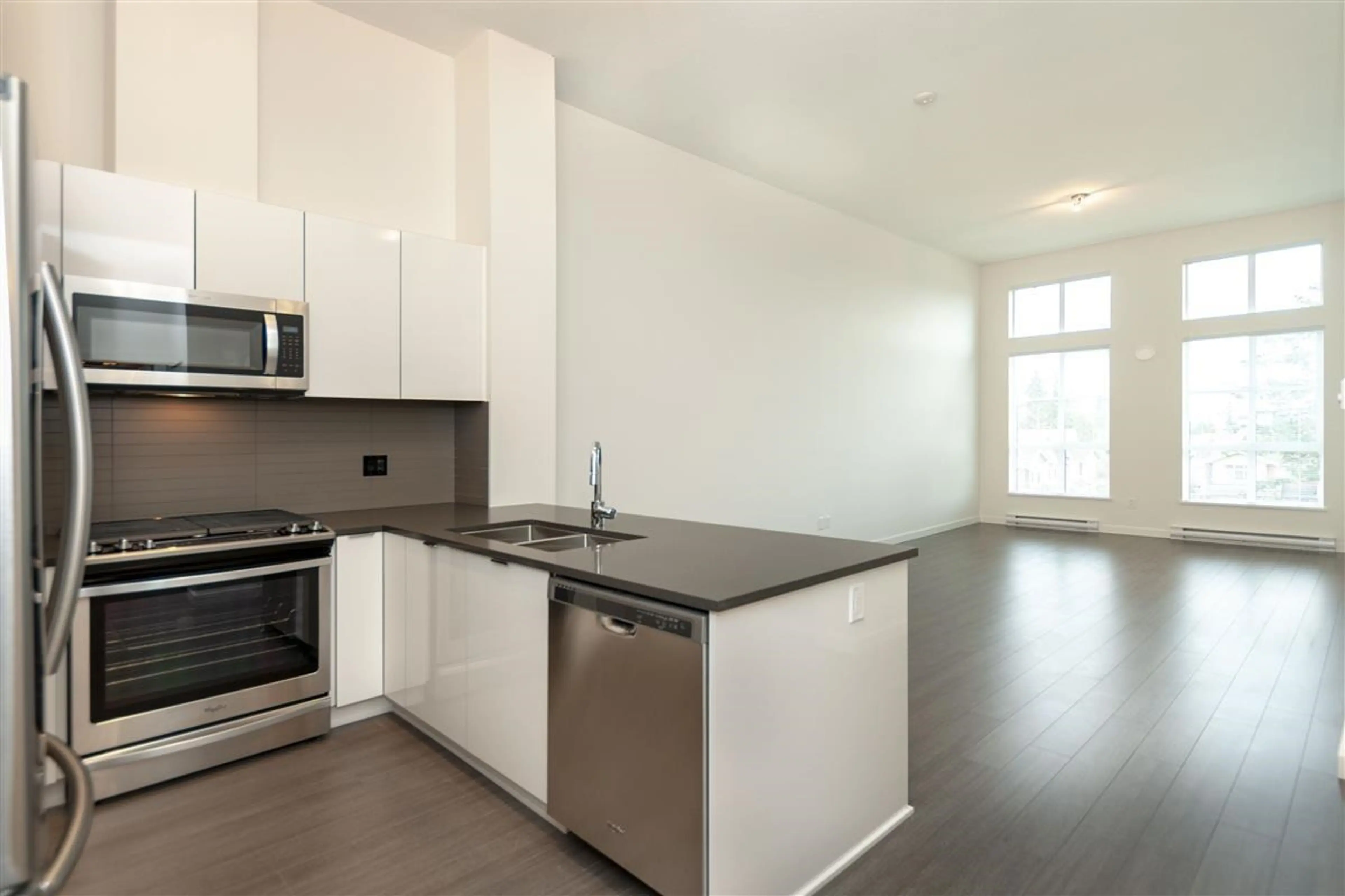 Property at #418 15138 34 AVENUE, Surrey, BC