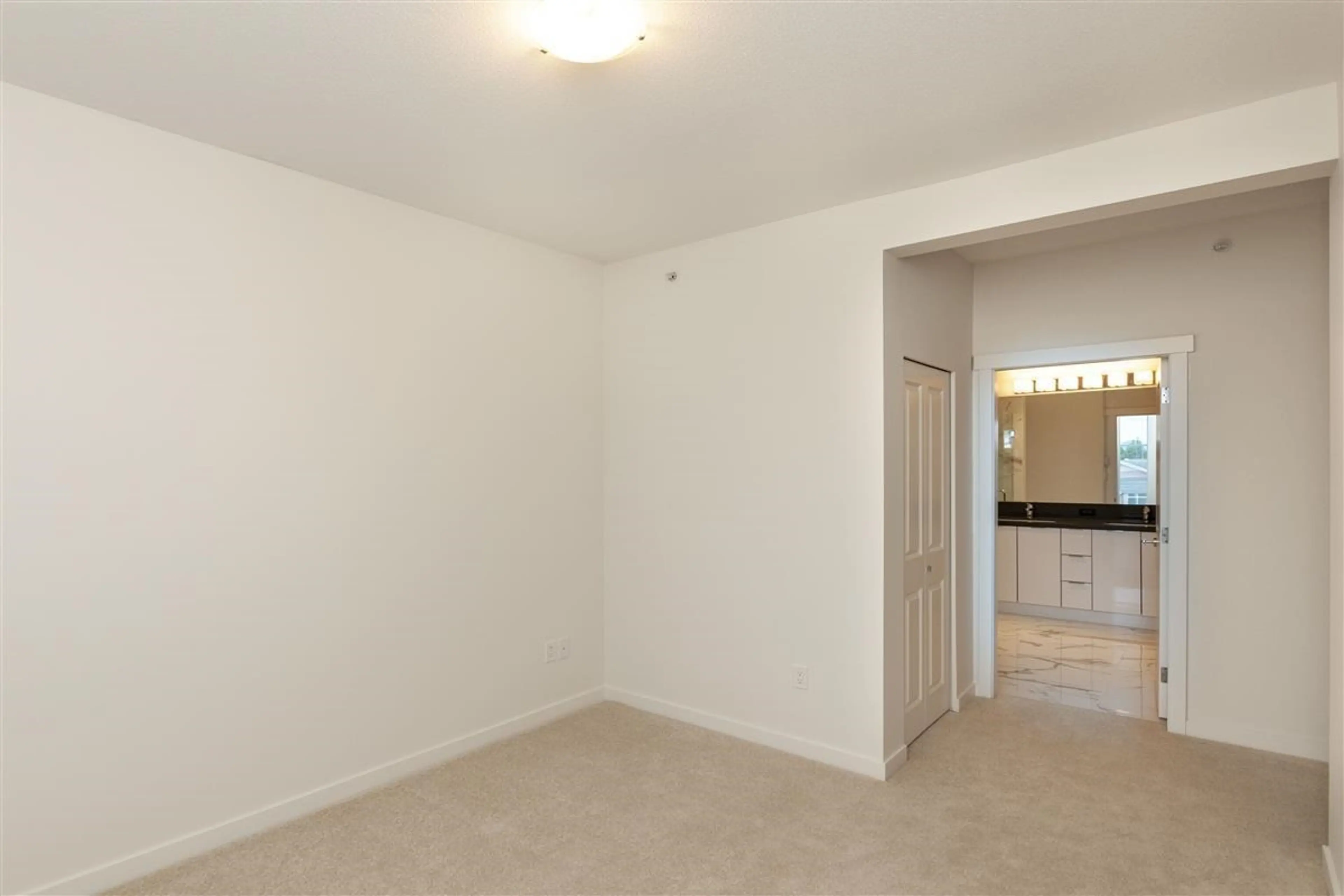 Property at #418 15138 34 AVENUE, Surrey, BC