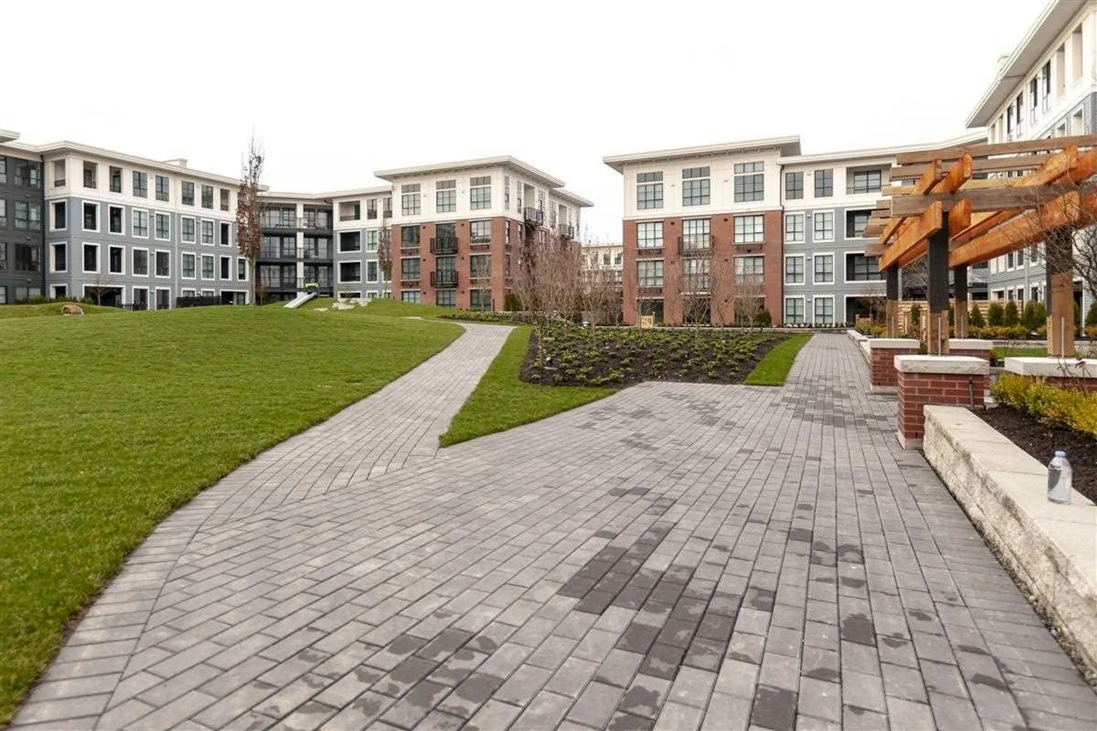 Property at #418 15138 34 AVENUE, Surrey, BC