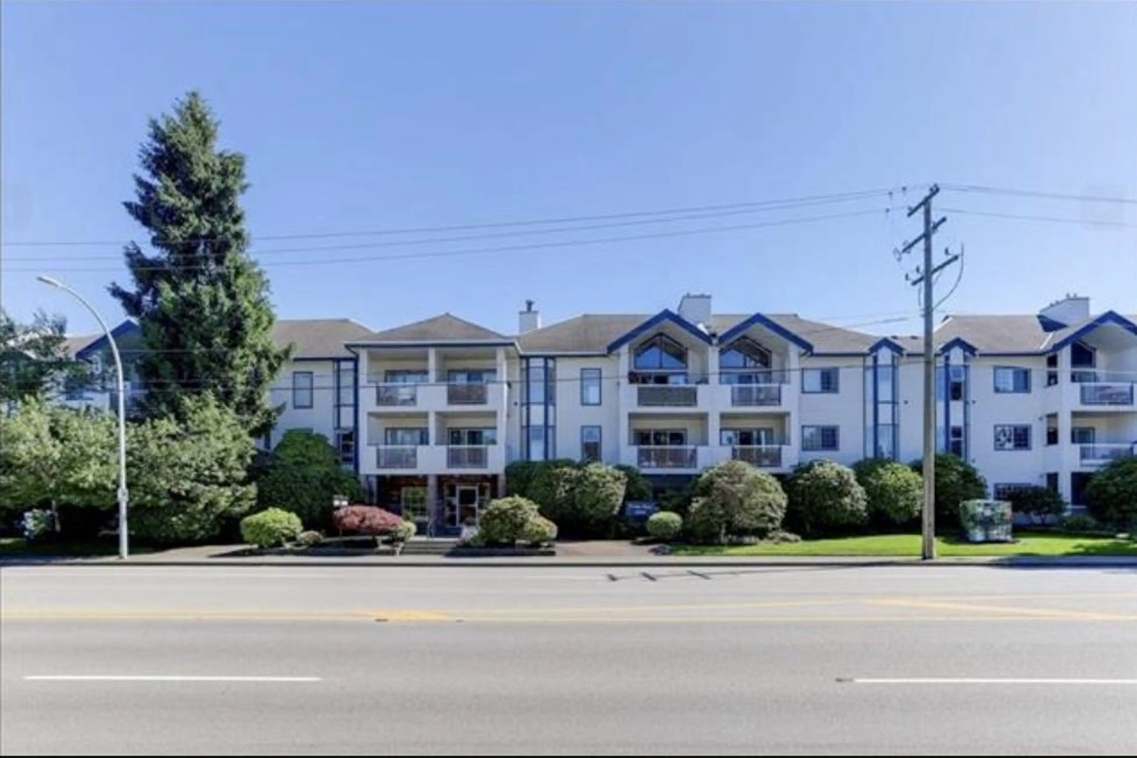 Property at #111 13918 72 AVENUE, Surrey, BC
