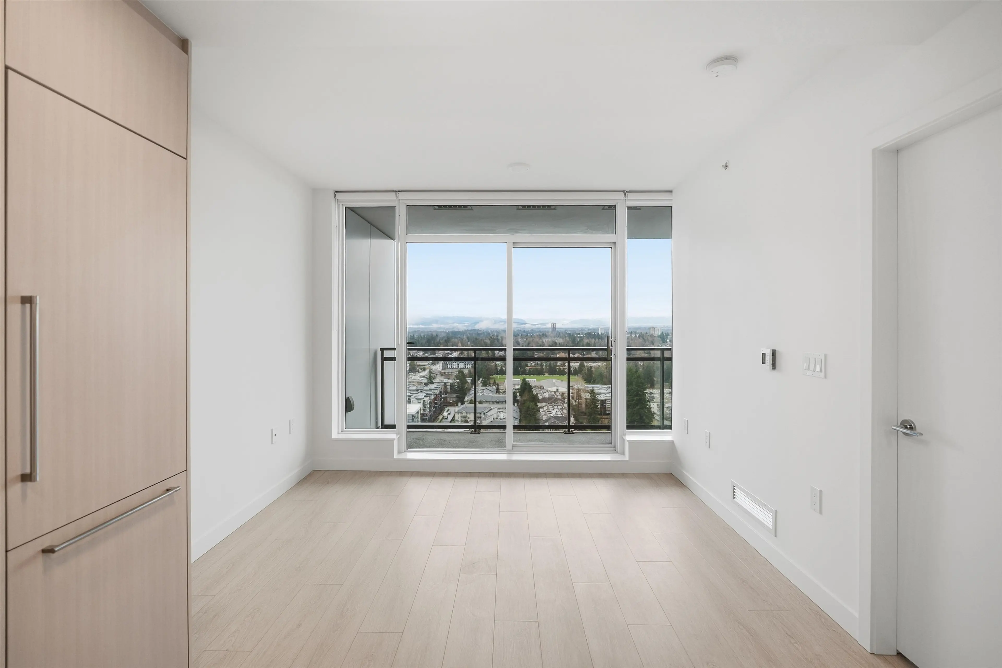 Property at #2901 13675 107A AVENUE, Surrey, BC