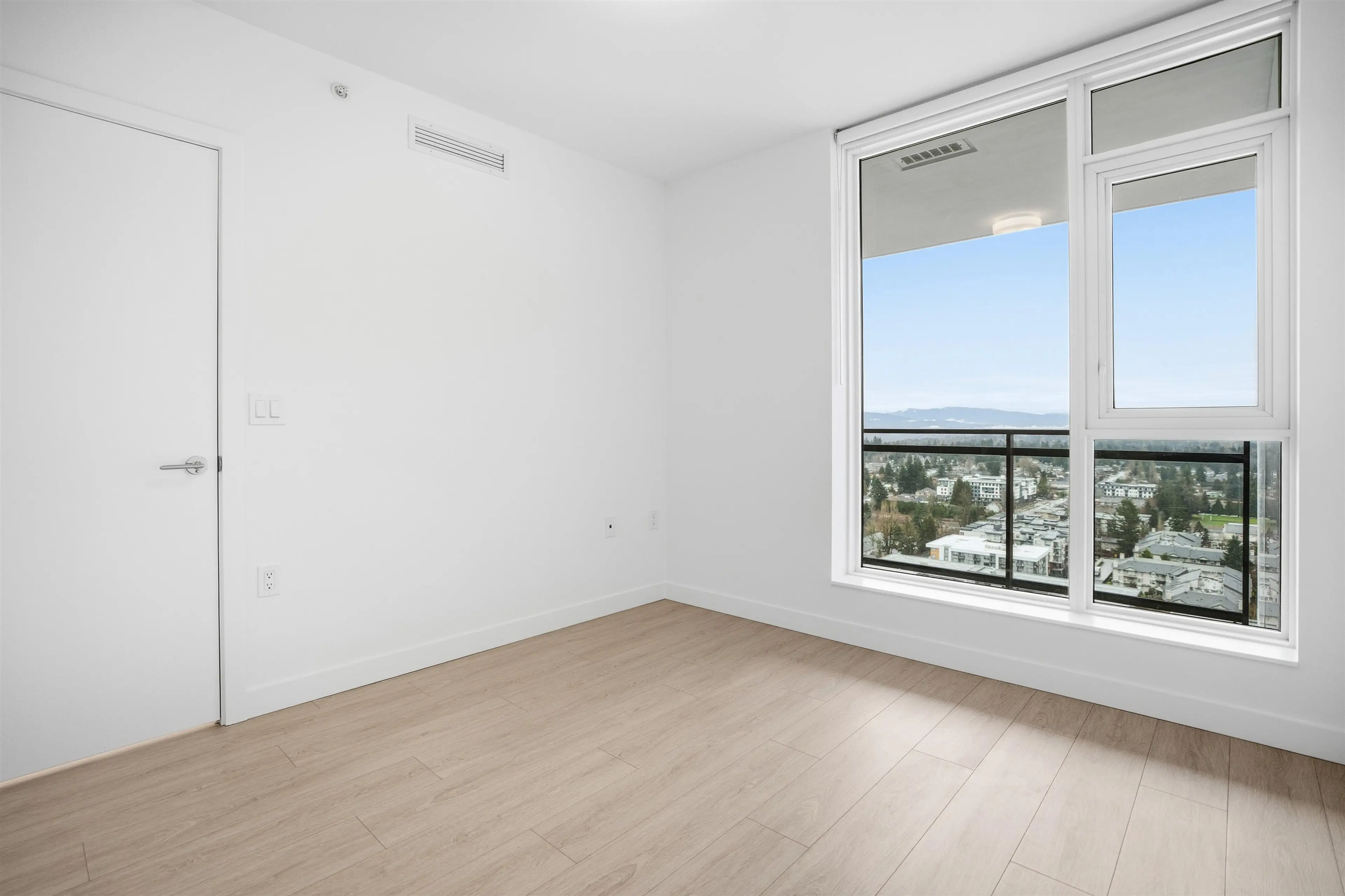 Property at #2901 13675 107A AVENUE, Surrey, BC