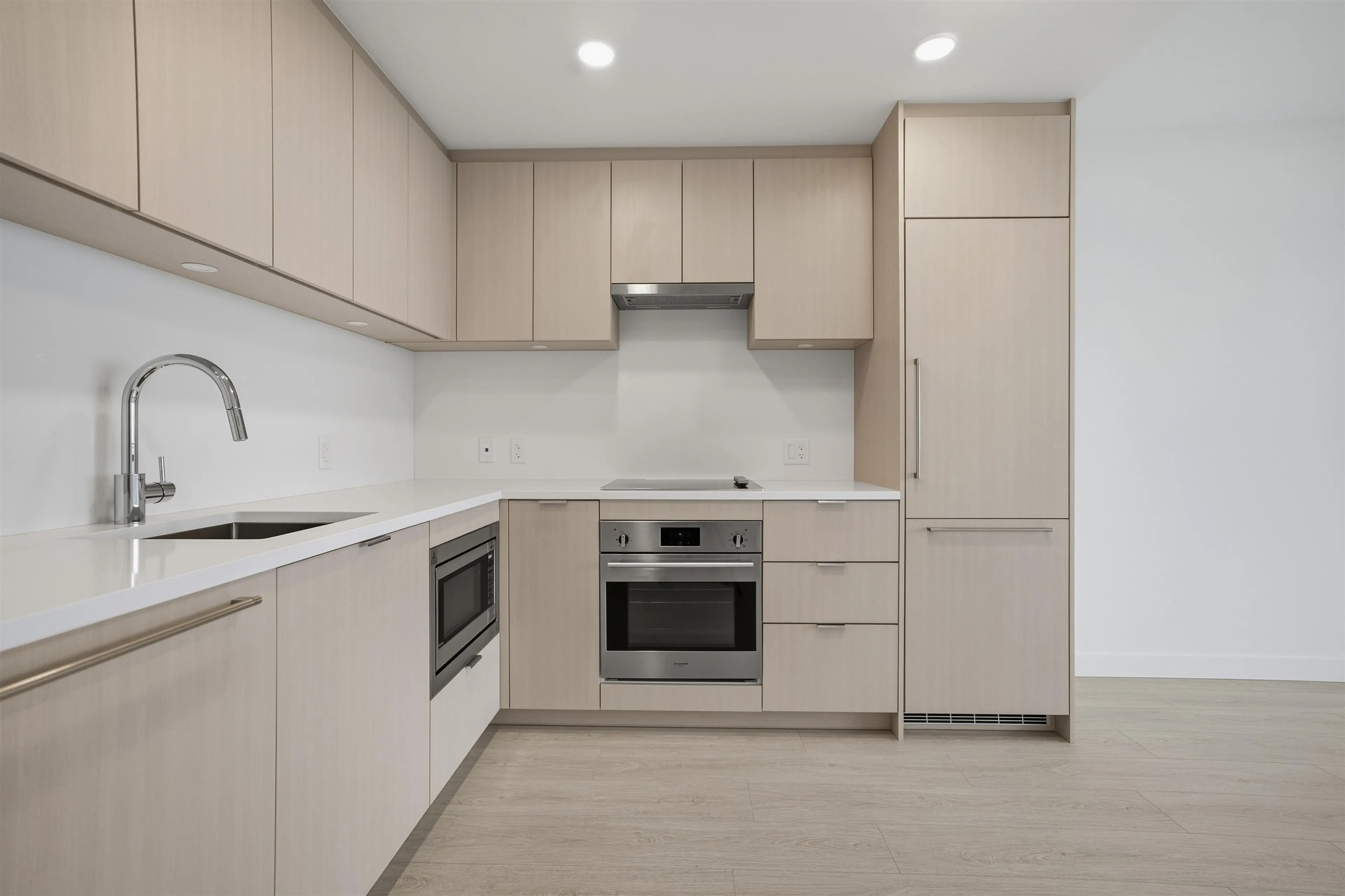 Property at #2901 13675 107A AVENUE, Surrey, BC