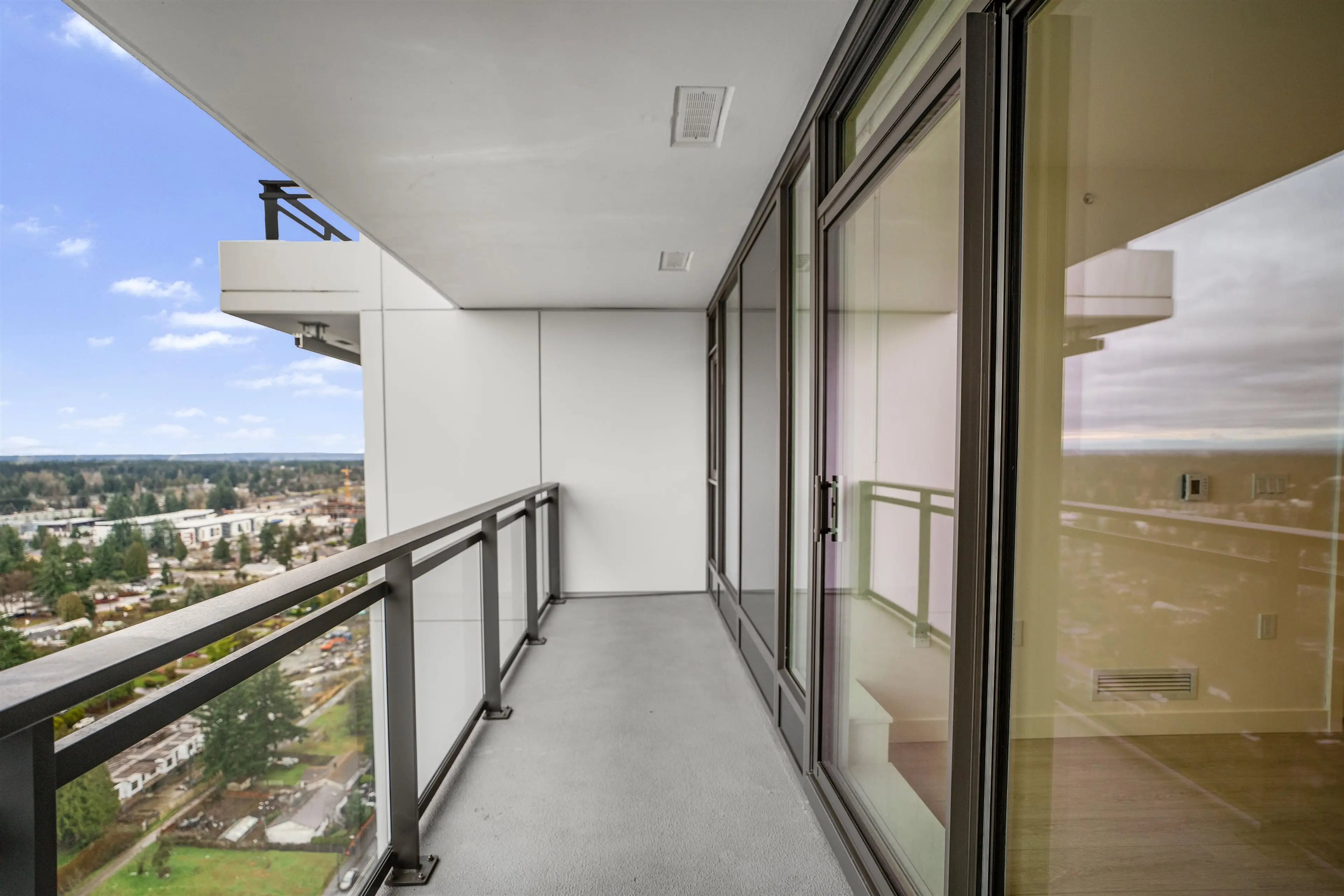 Property at #2901 13675 107A AVENUE, Surrey, BC