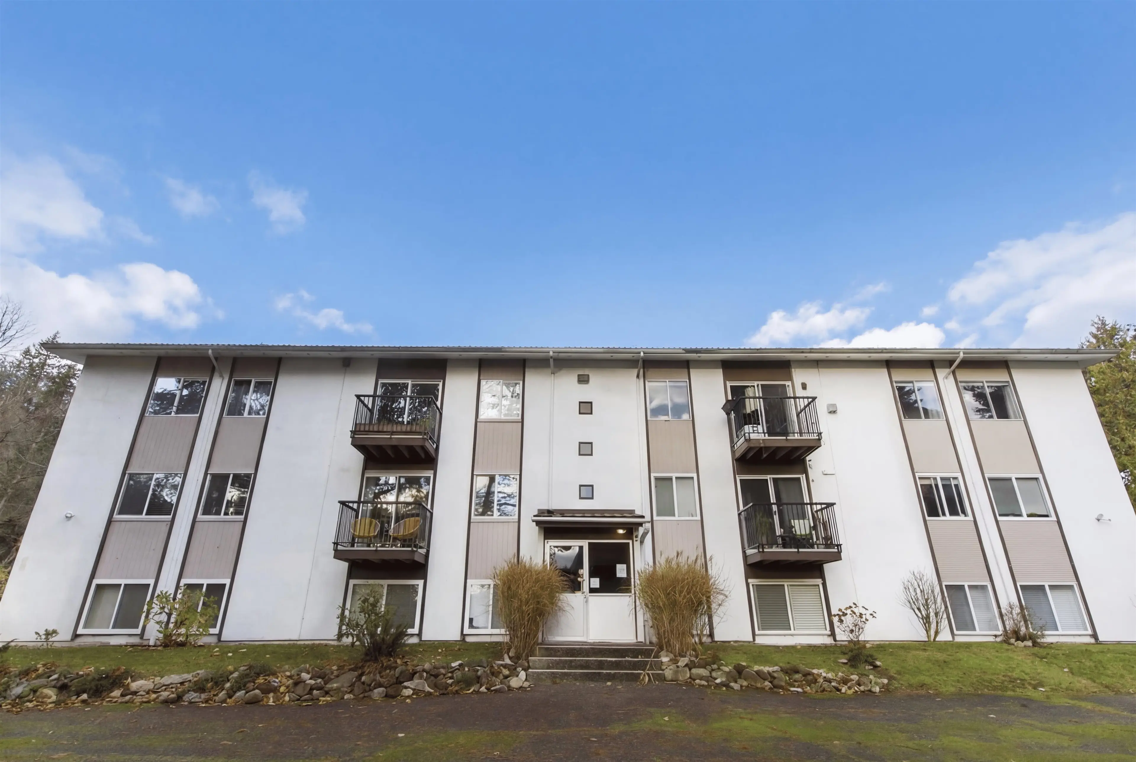 Property at #54 38185 WESTWAY AVENUE, Squamish, BC