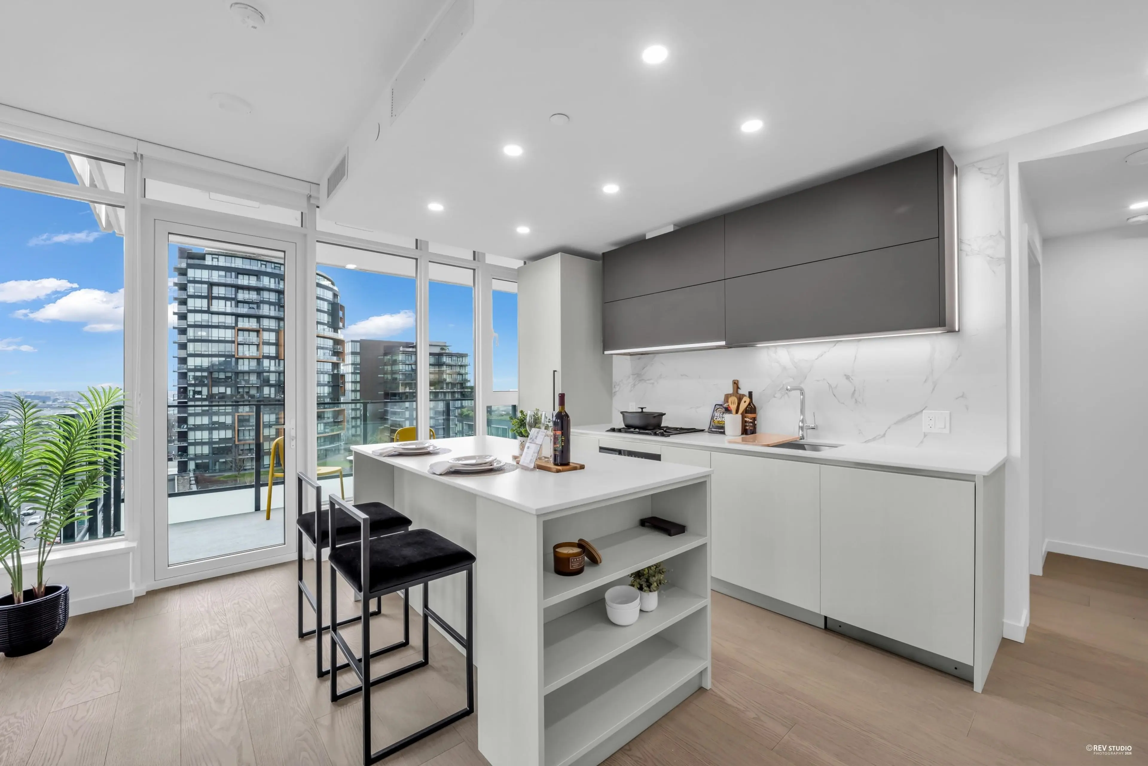 Property at #805 8415 GRANVILLE STREET, Vancouver, BC