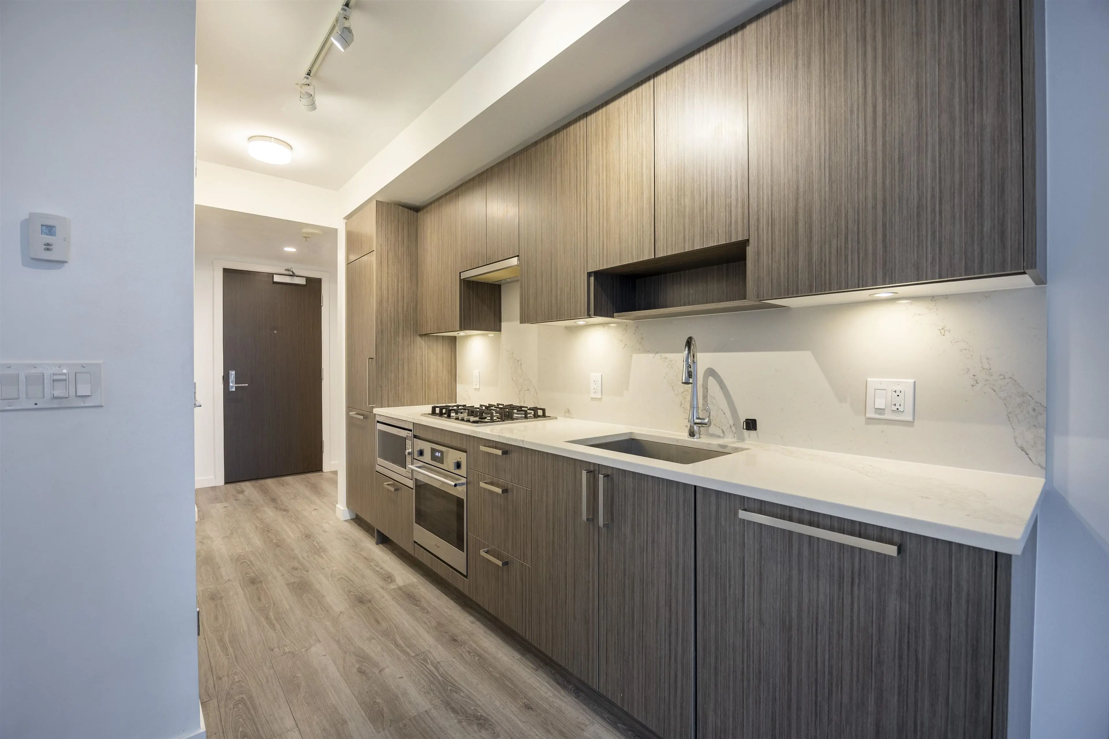 Property at #618 13350 CENTRAL AVENUE, Surrey, BC