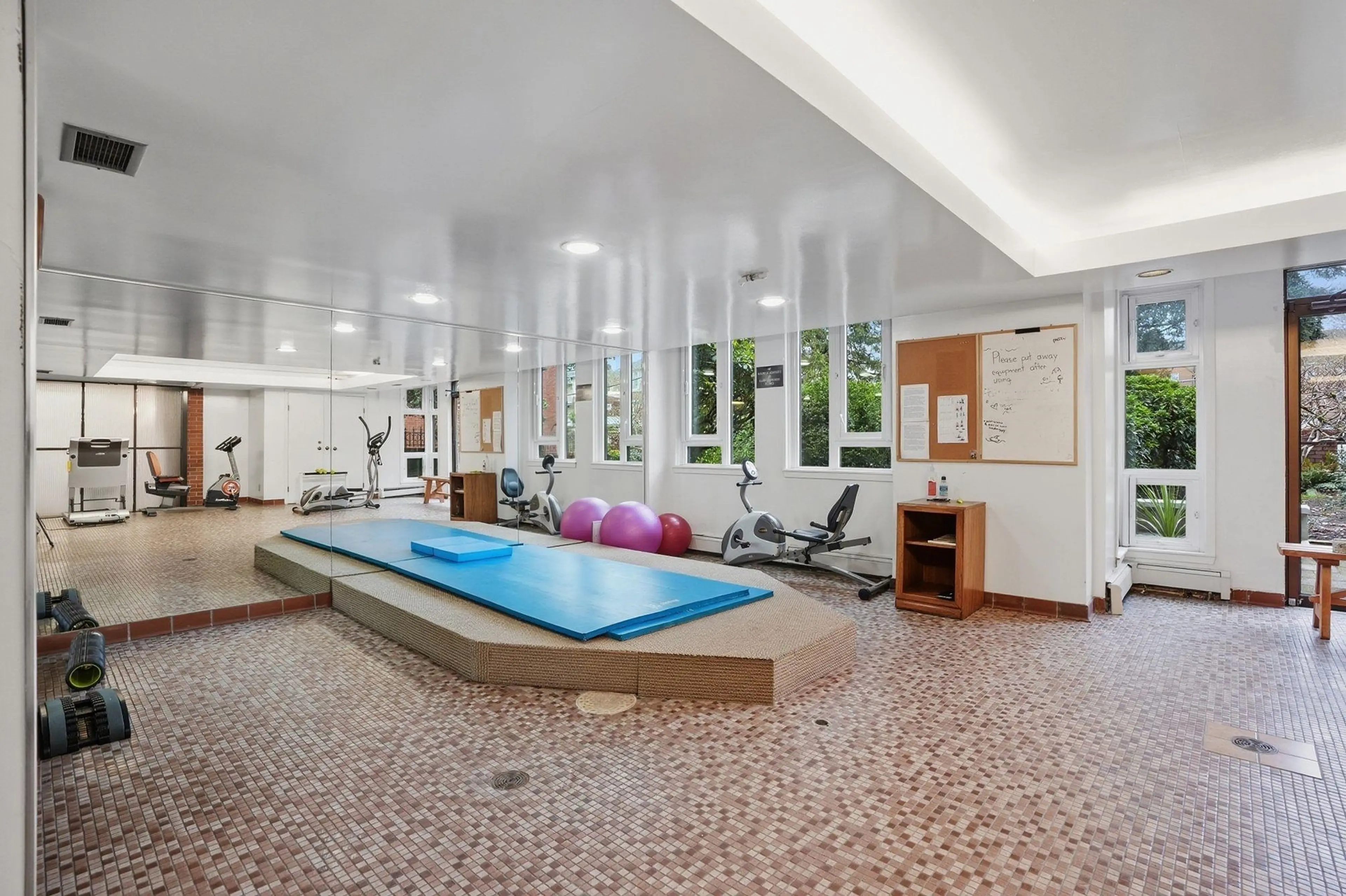 Property at #304 1350 VIEW CRESCENT, Delta, BC