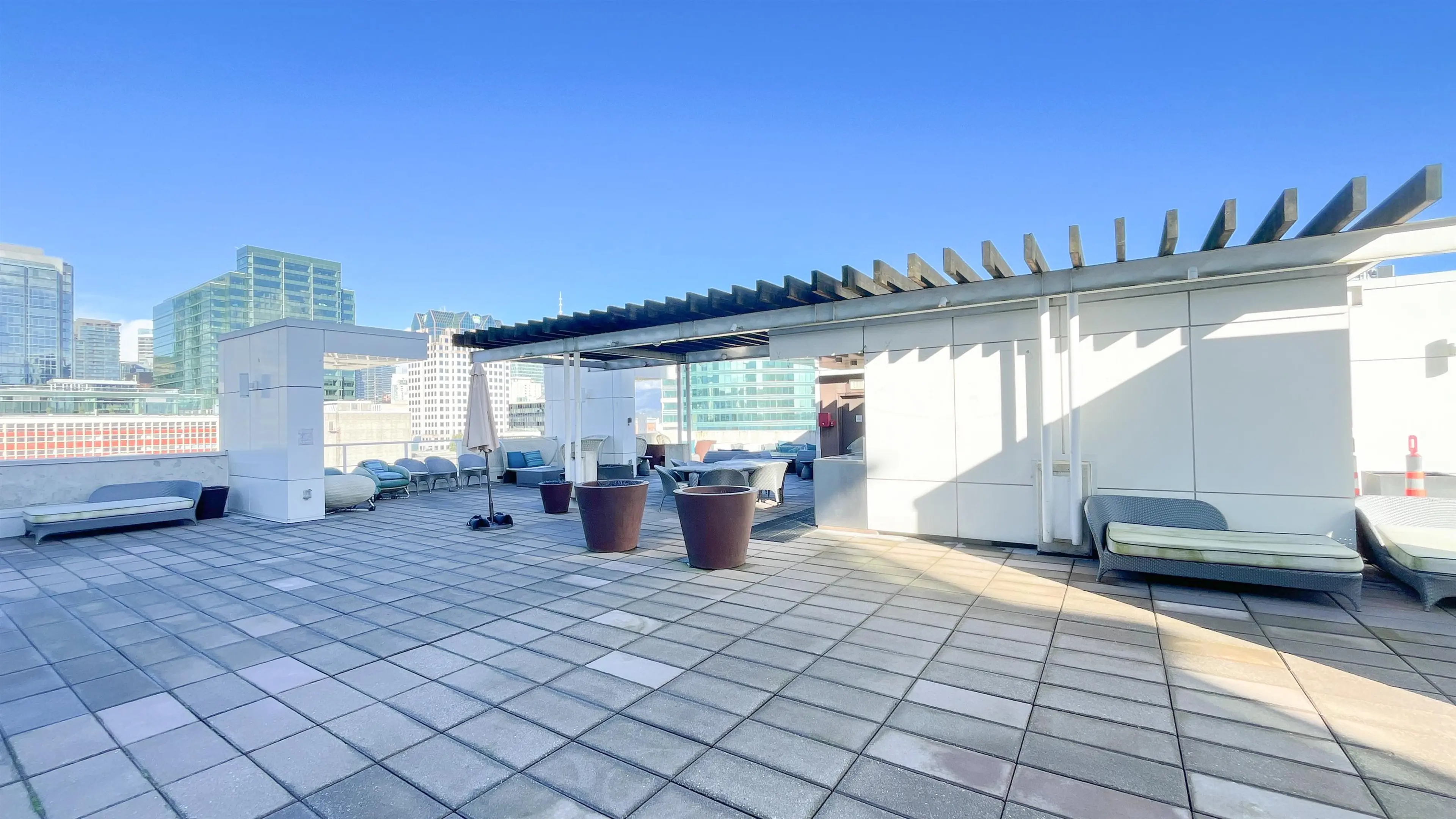 Property at #905 161 W GEORGIA STREET, Vancouver, BC