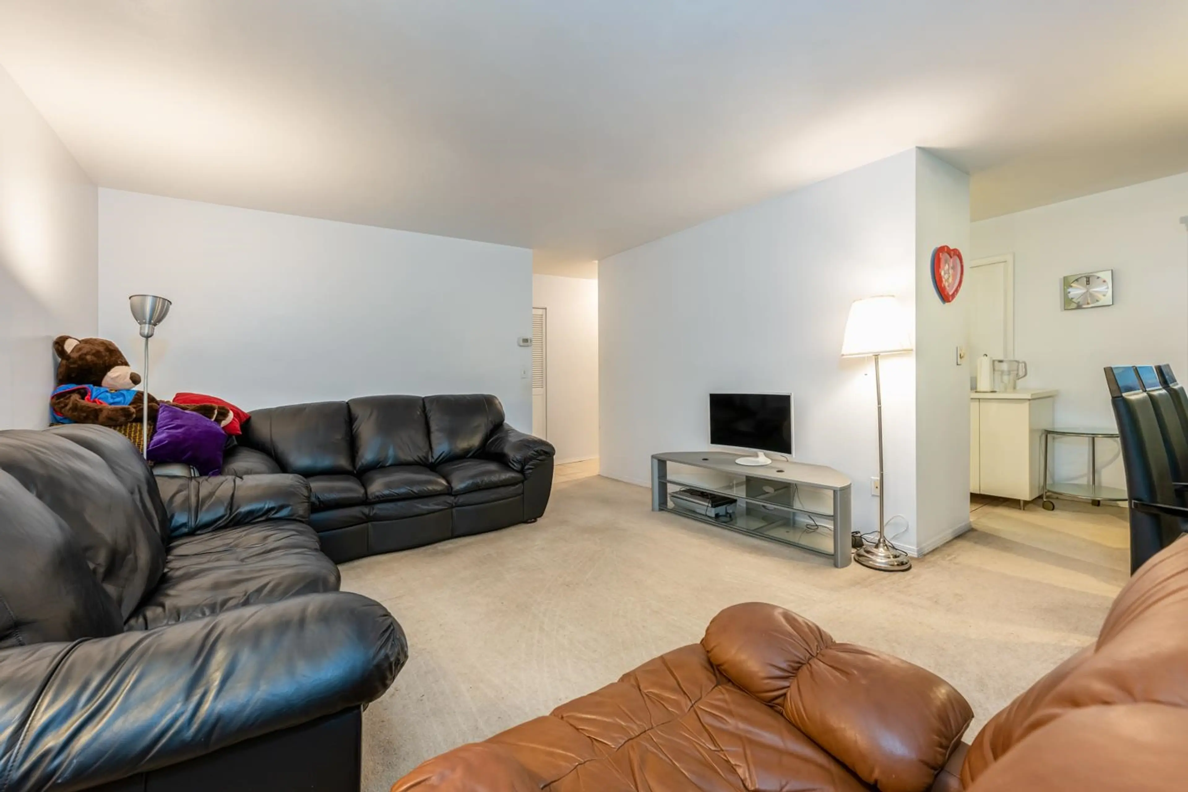 Property at #312 235 KEITH ROAD, West Vancouver, BC