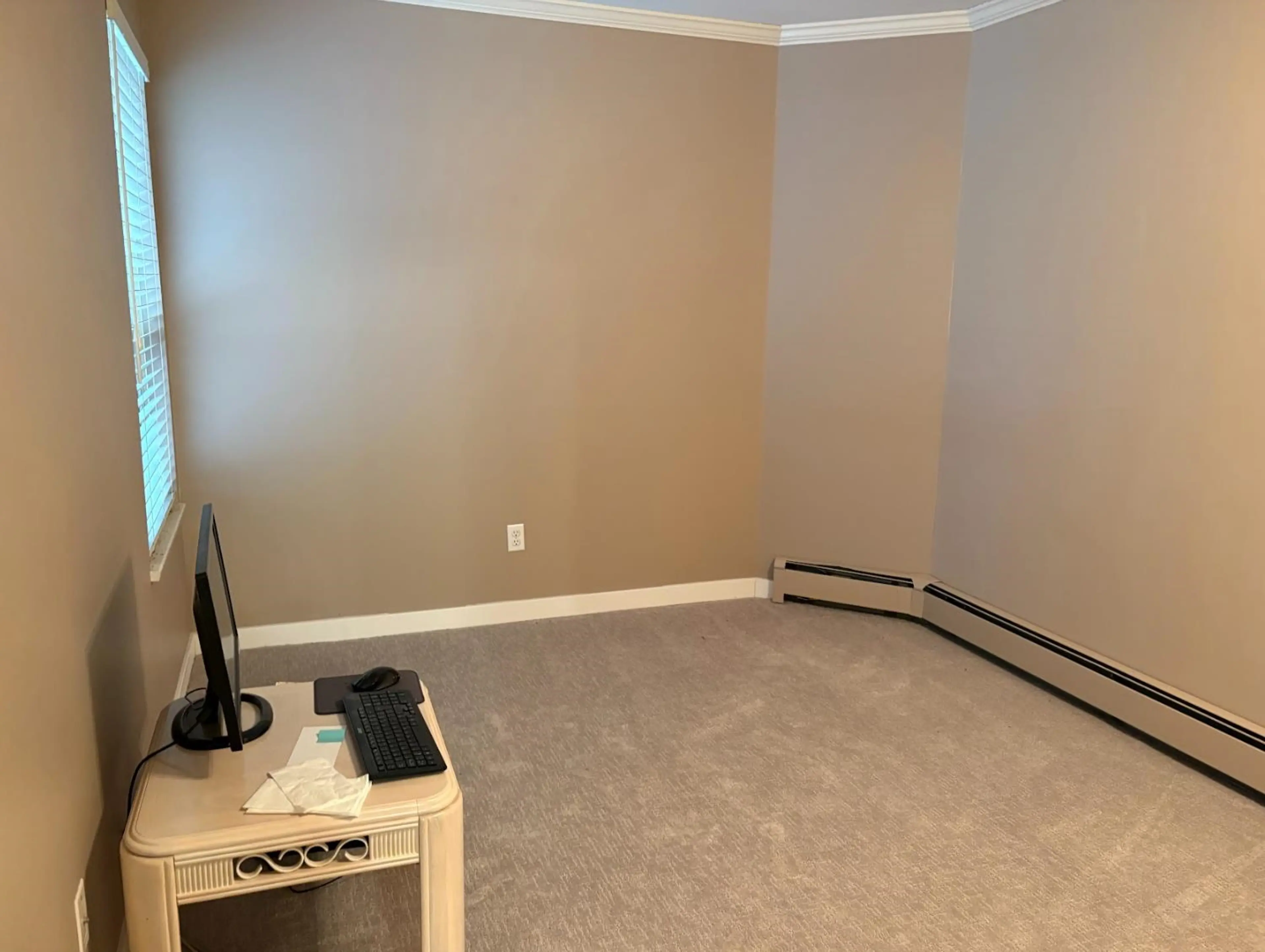 Property at #101 33401 MAYFAIR AVENUE, Abbotsford, BC