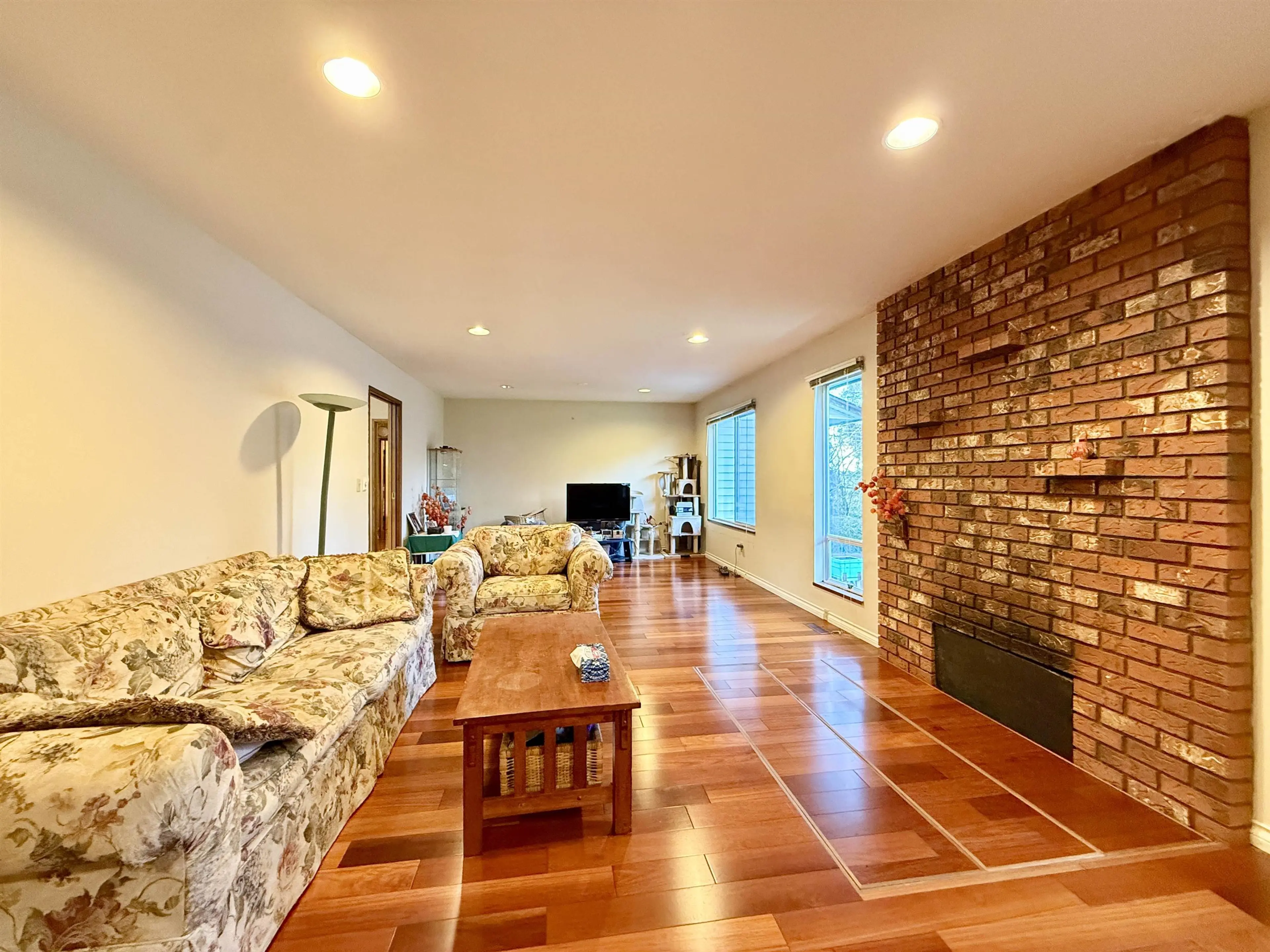 Property at 18572 76 AVENUE, Surrey, BC