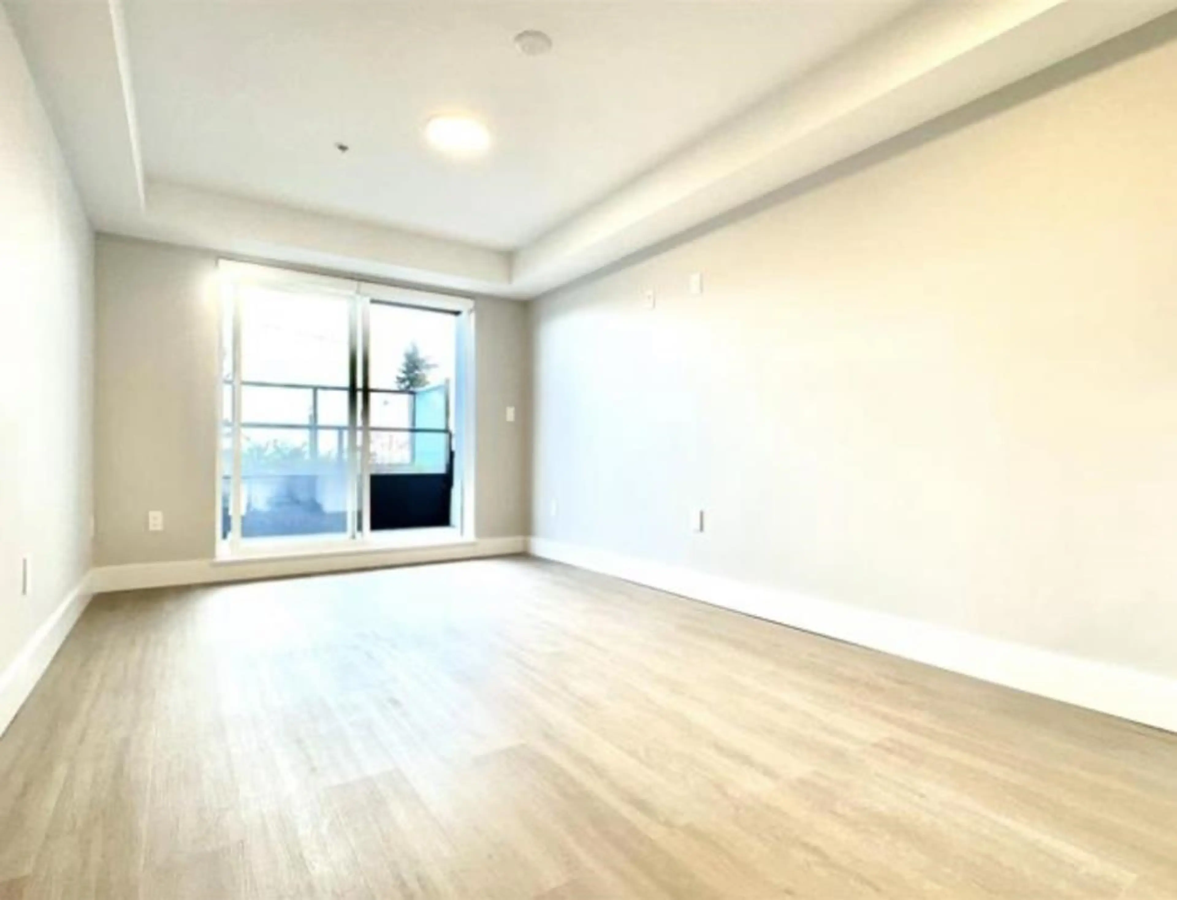 Property at #204 3050 KINGSWAY, Vancouver, BC