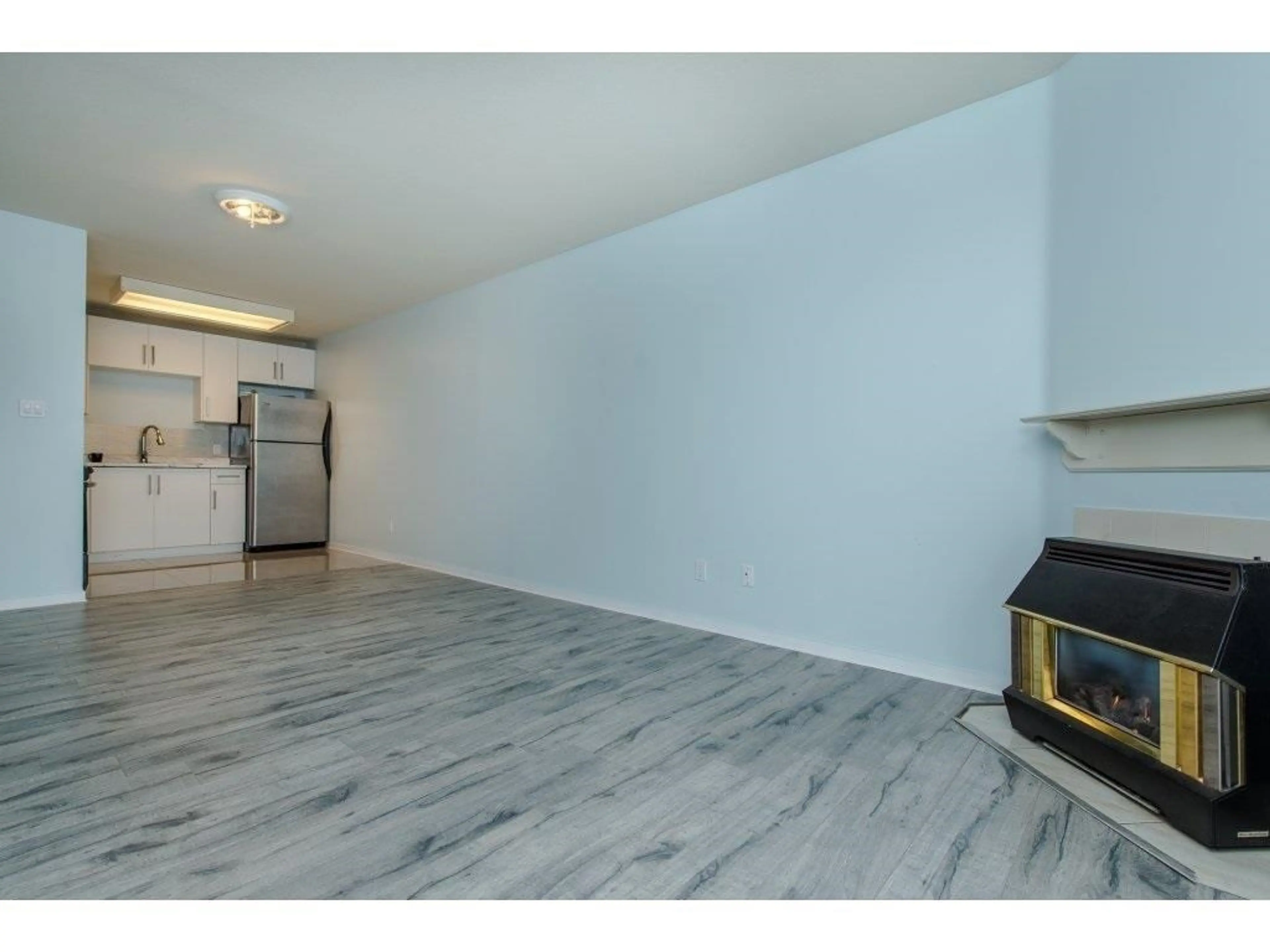 Property at #207 2567 VICTORIA STREET, Abbotsford, BC