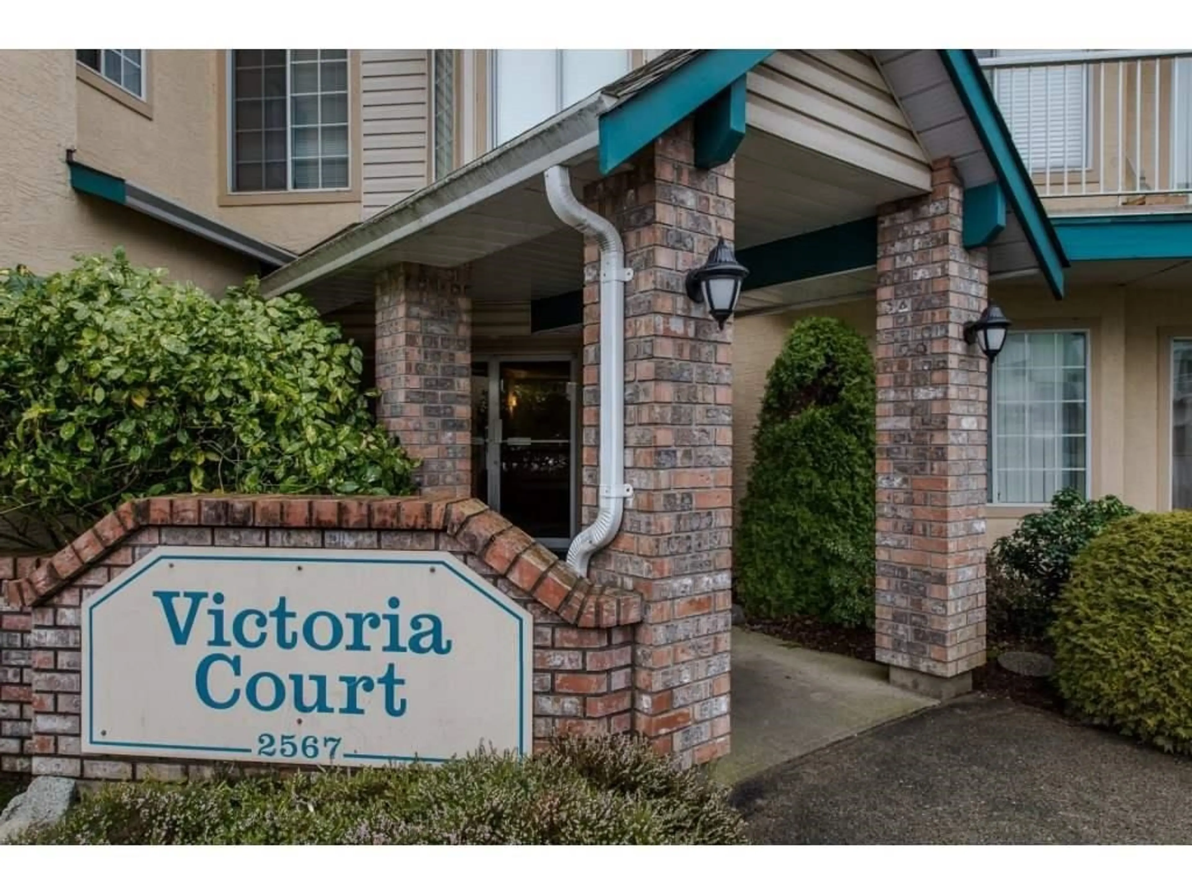 Property at #207 2567 VICTORIA STREET, Abbotsford, BC