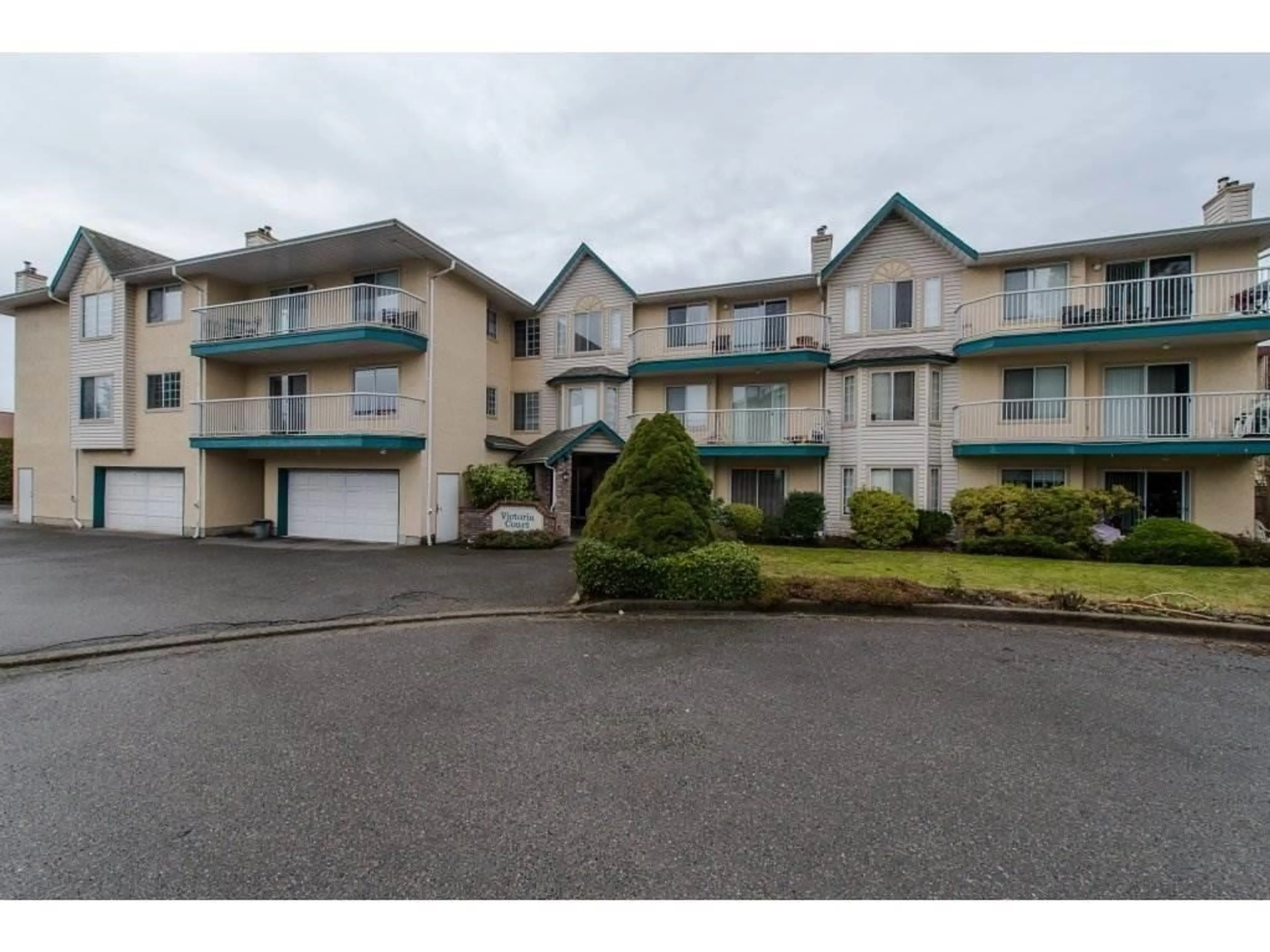 Property at #207 2567 VICTORIA STREET, Abbotsford, BC