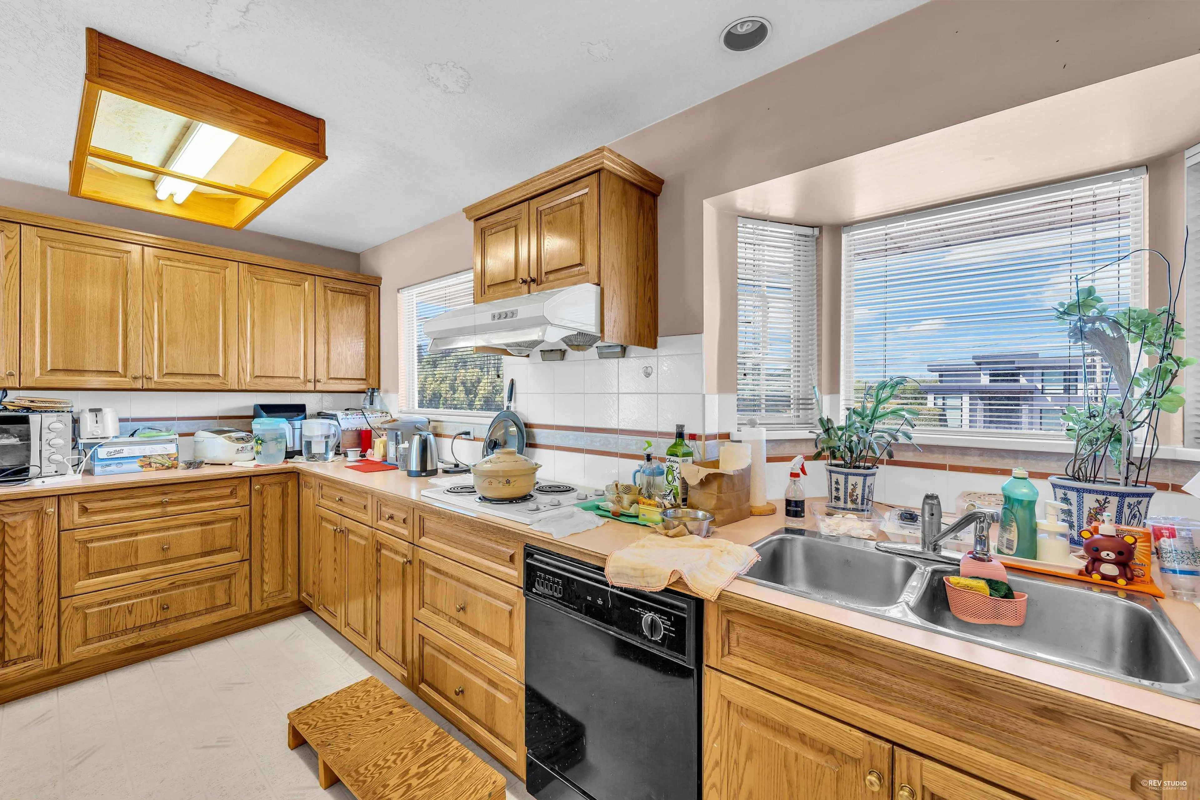 Property at 10560 GRANVILLE AVENUE, Richmond, BC