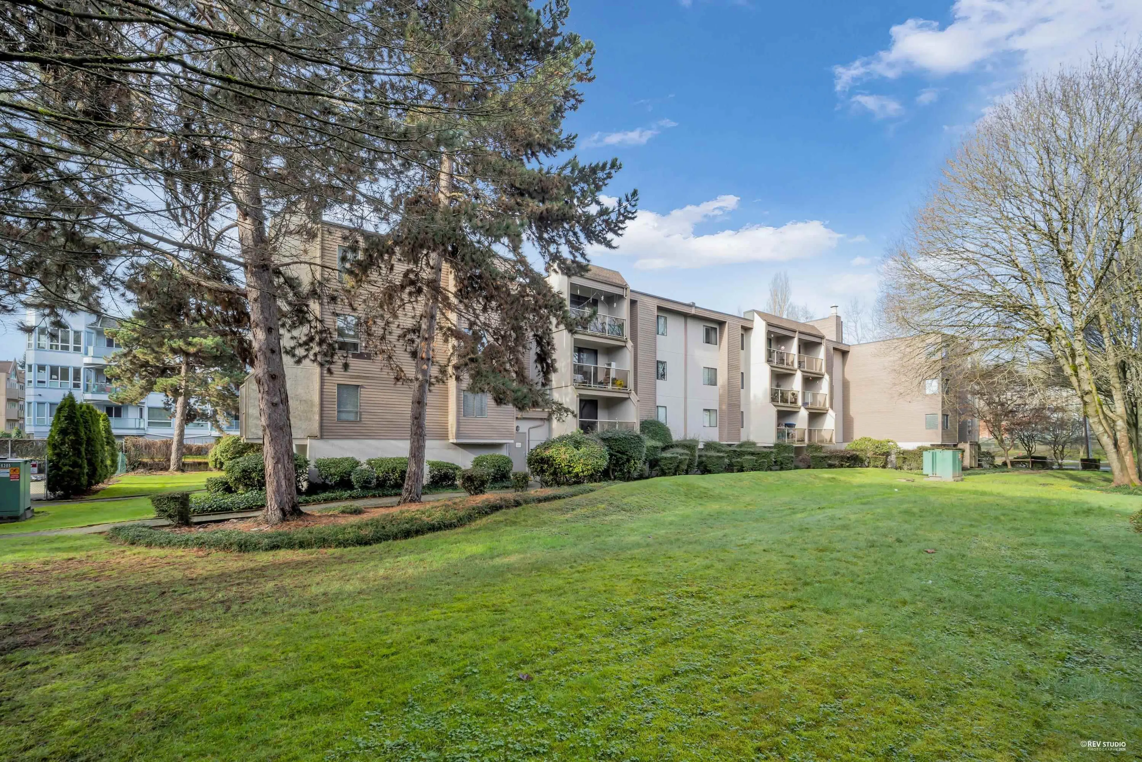 Property at #305 8720 LANSDOWNE ROAD, Richmond, BC