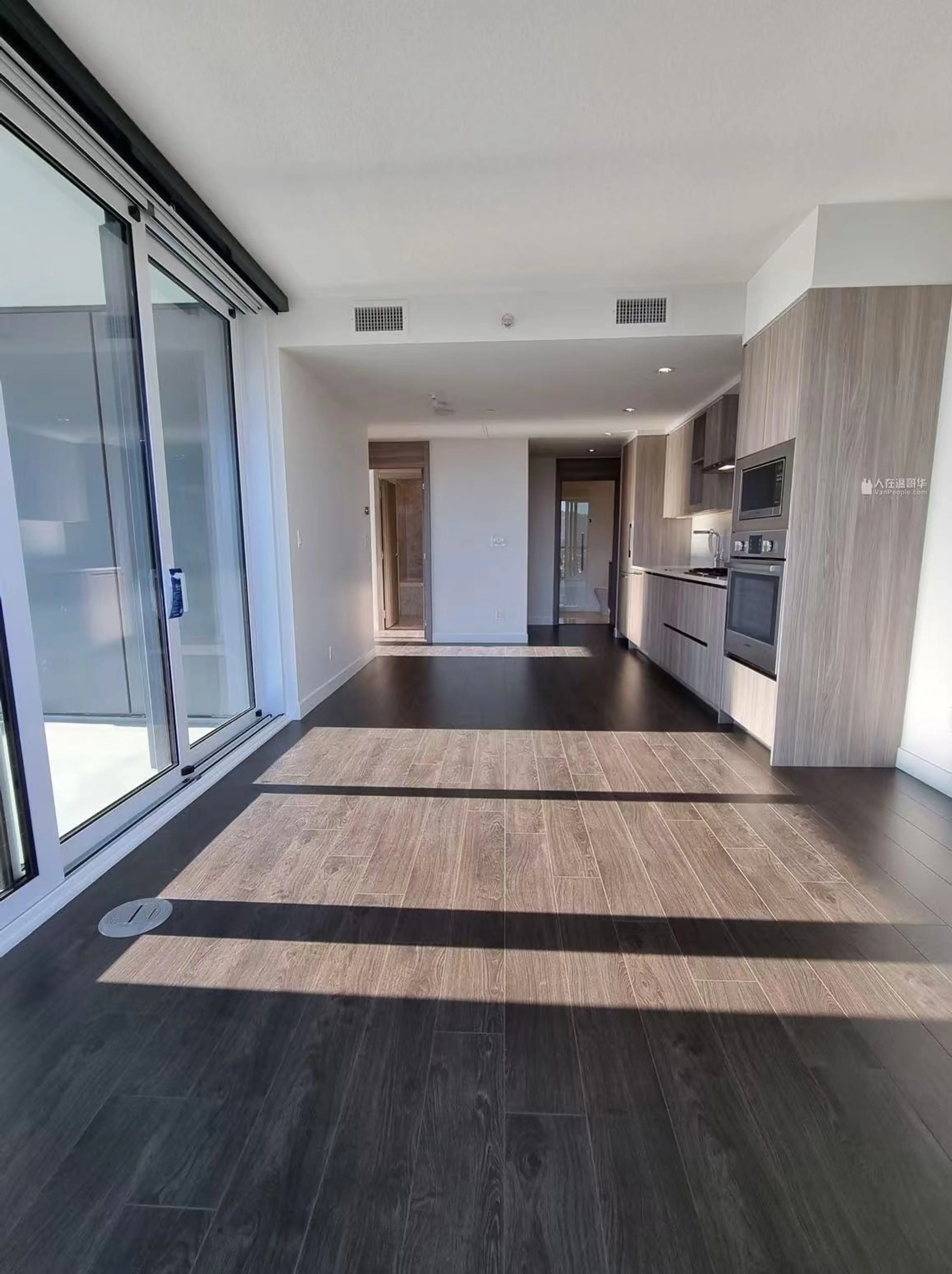 Property at #1409 4720 LOUGHEED HIGHWAY, Burnaby, BC