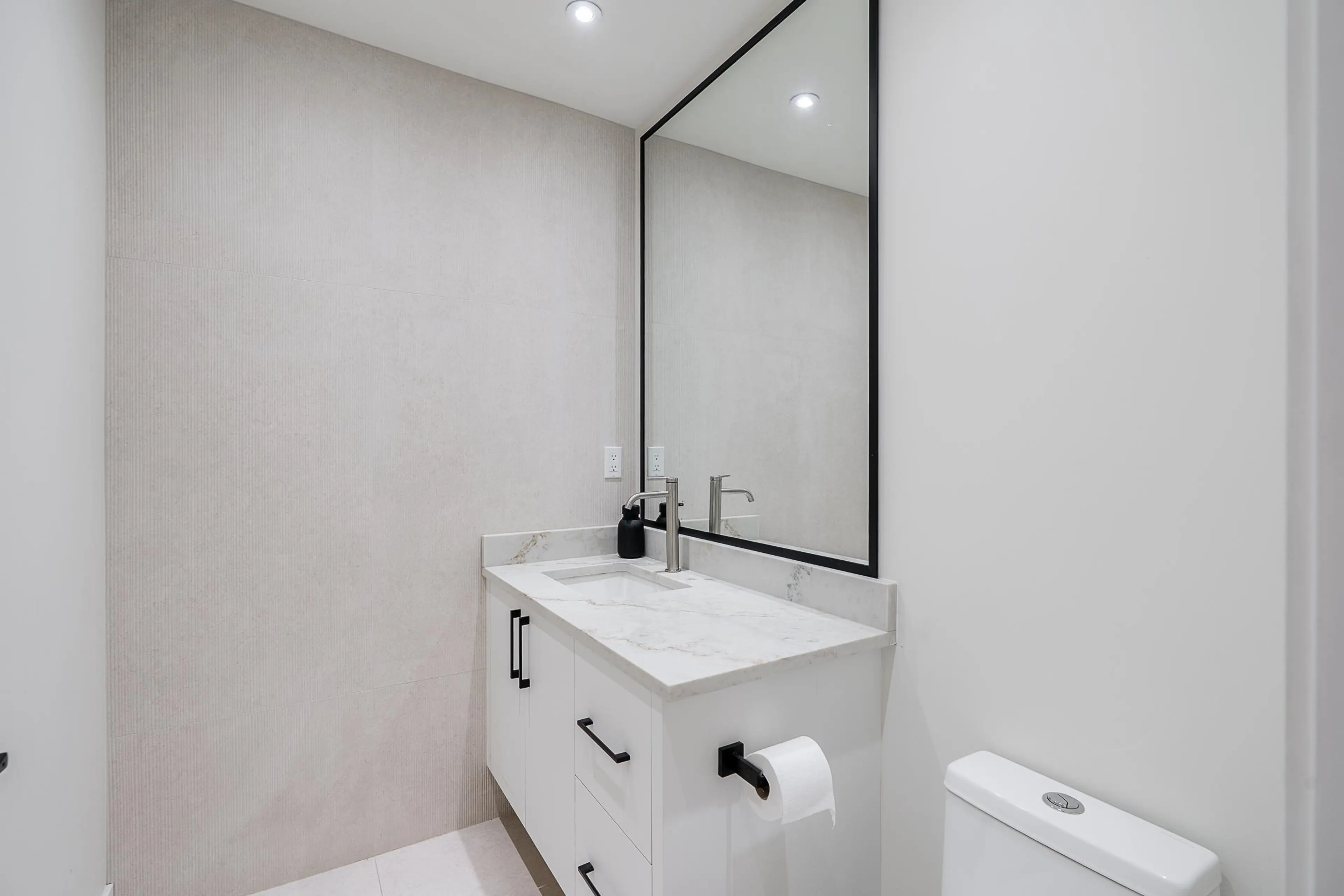 Property at 238 PHILLIPS STREET, New Westminster, BC