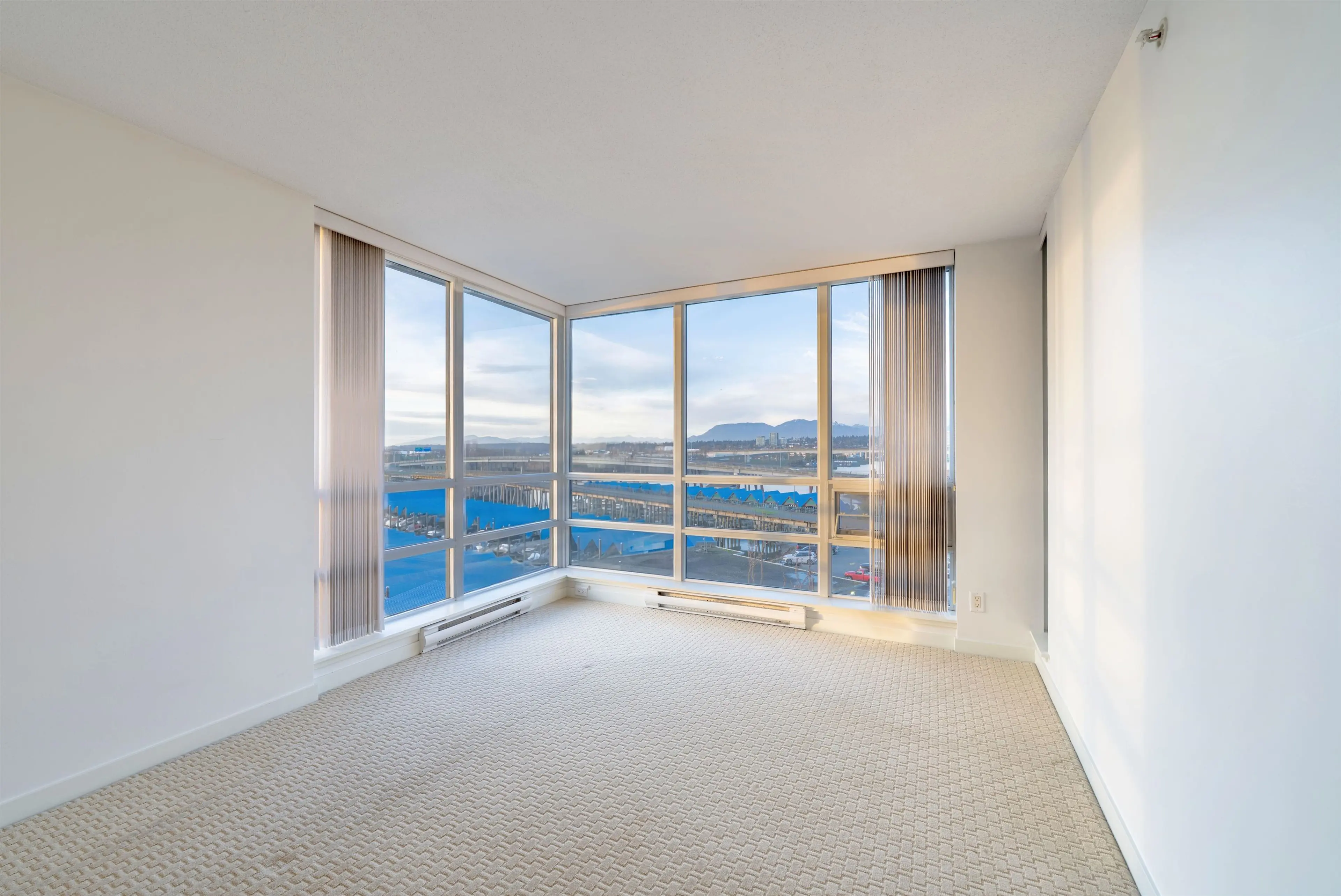 Property at #808 3333 CORVETTE WAY, Richmond, BC