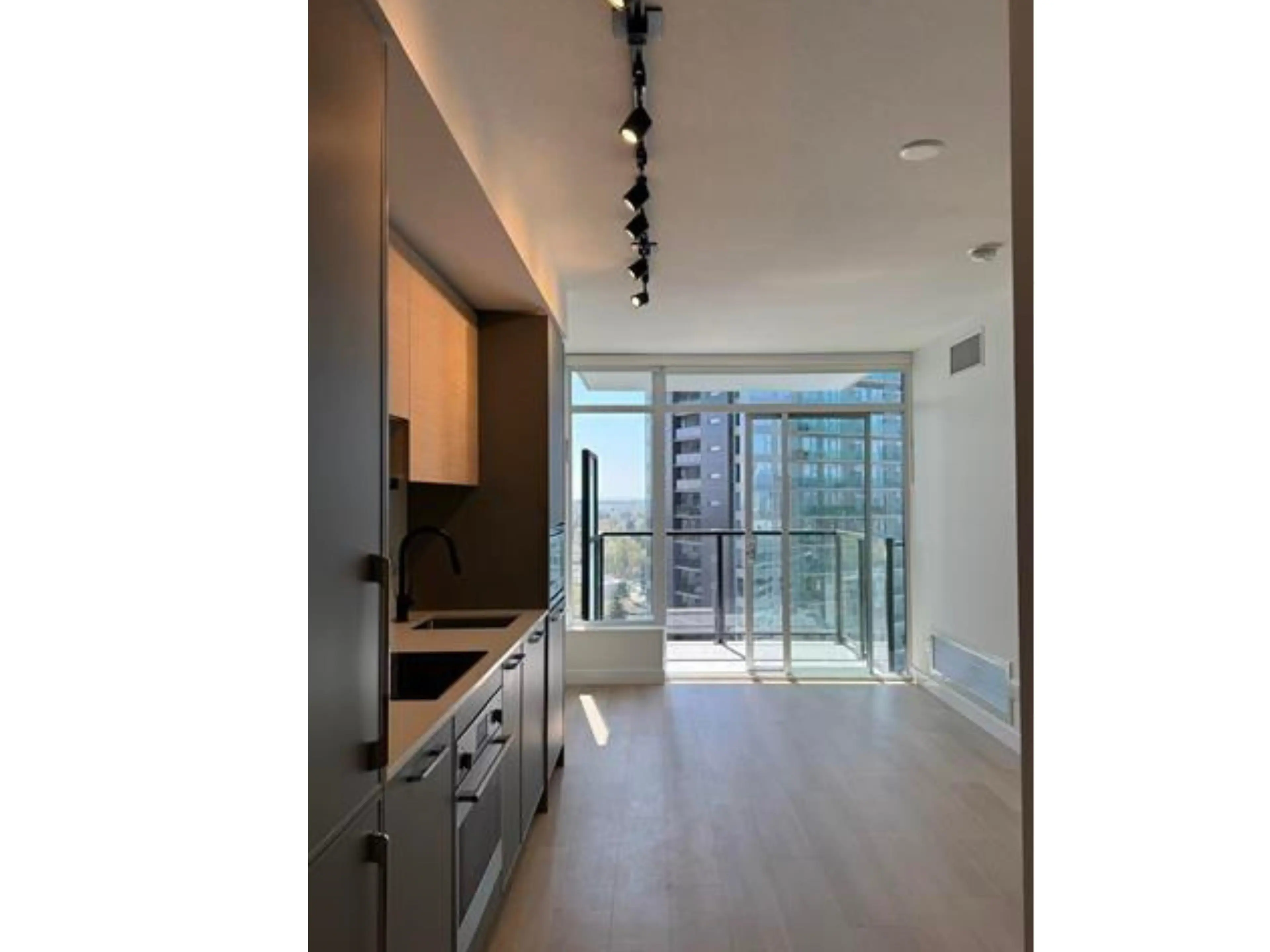 Property at #1612 13725 GEORGE JUNCTION, Surrey, BC