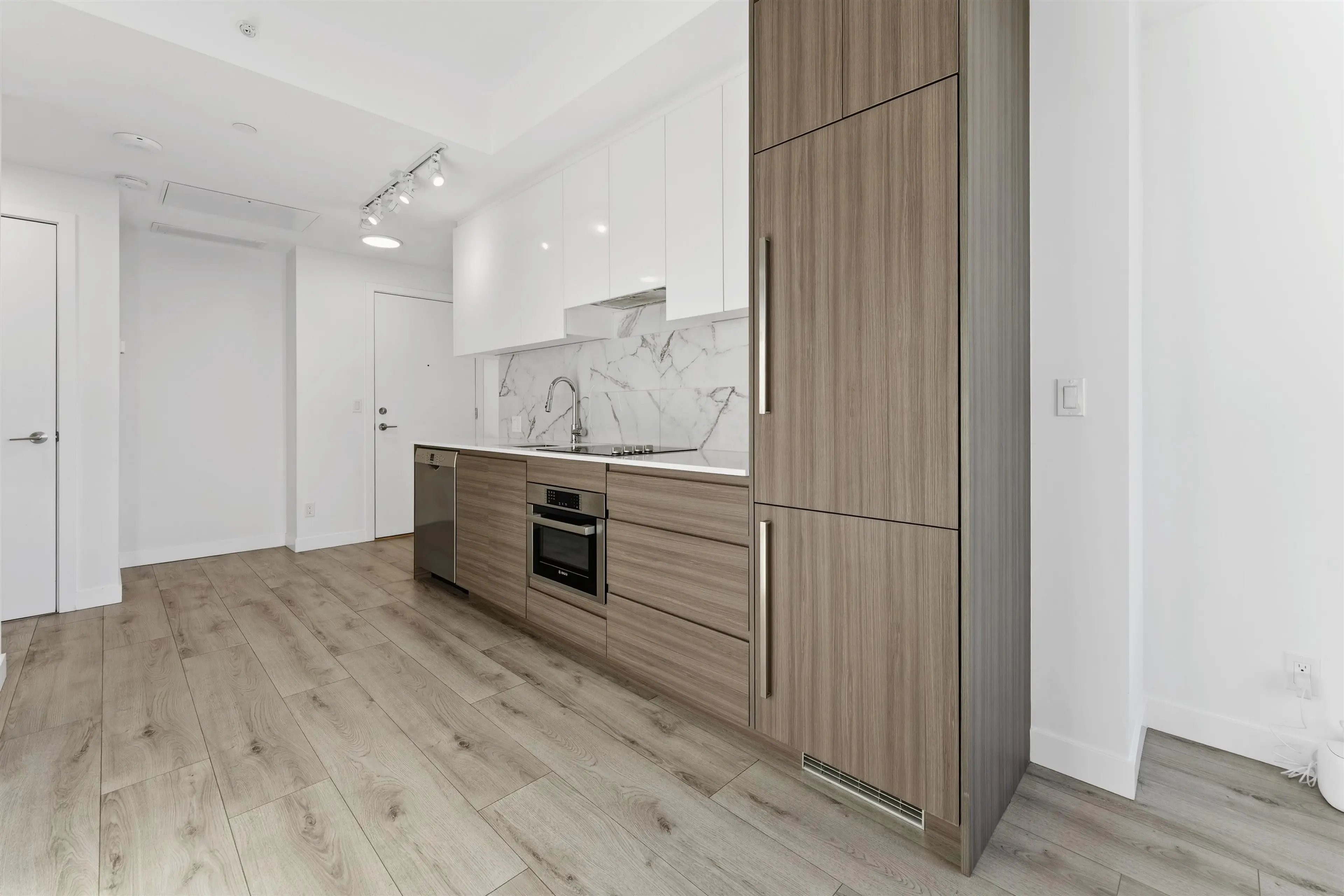 Property at #1409 10626 CITY PARKWAY, Surrey, BC