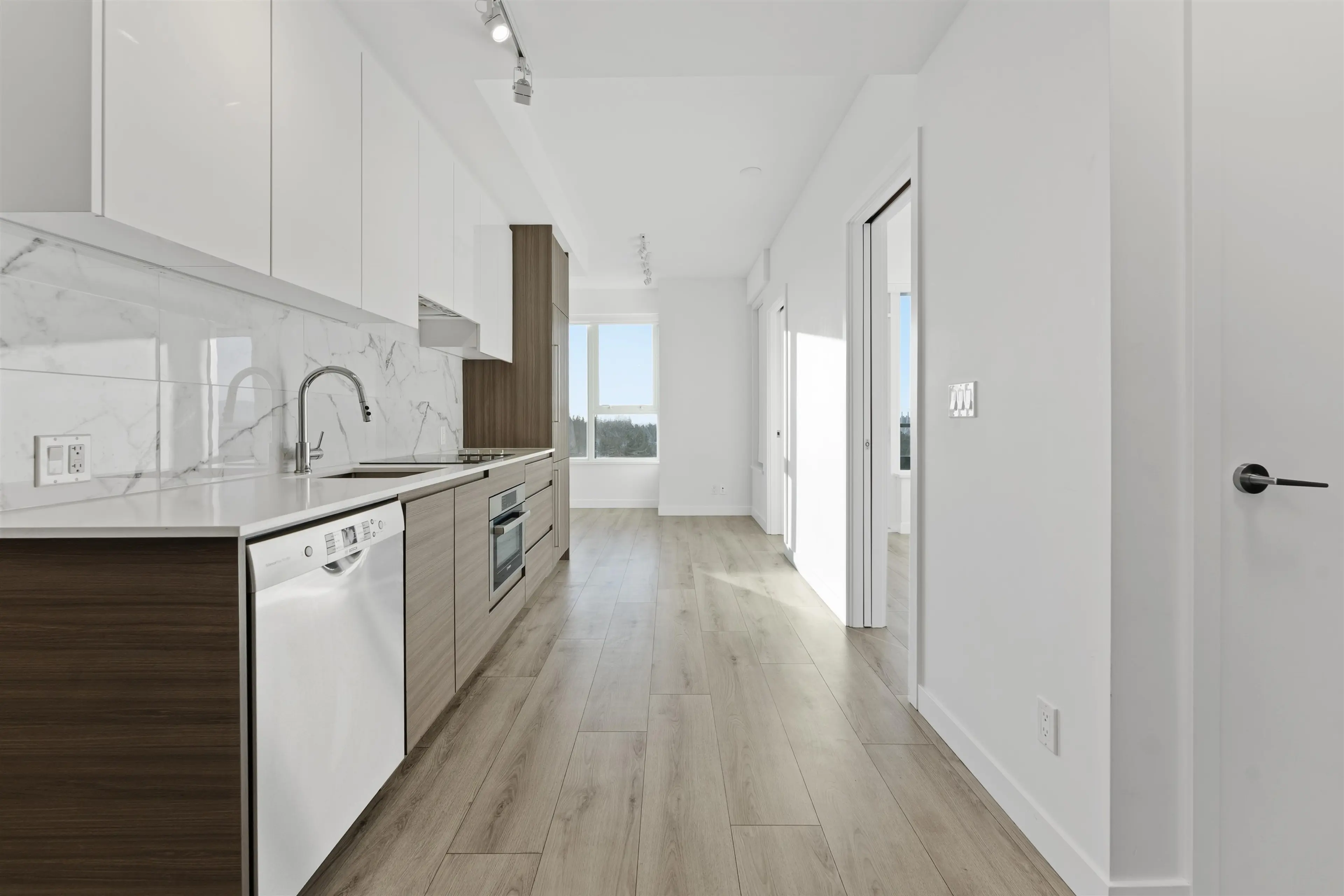 Property at #1409 10626 CITY PARKWAY, Surrey, BC