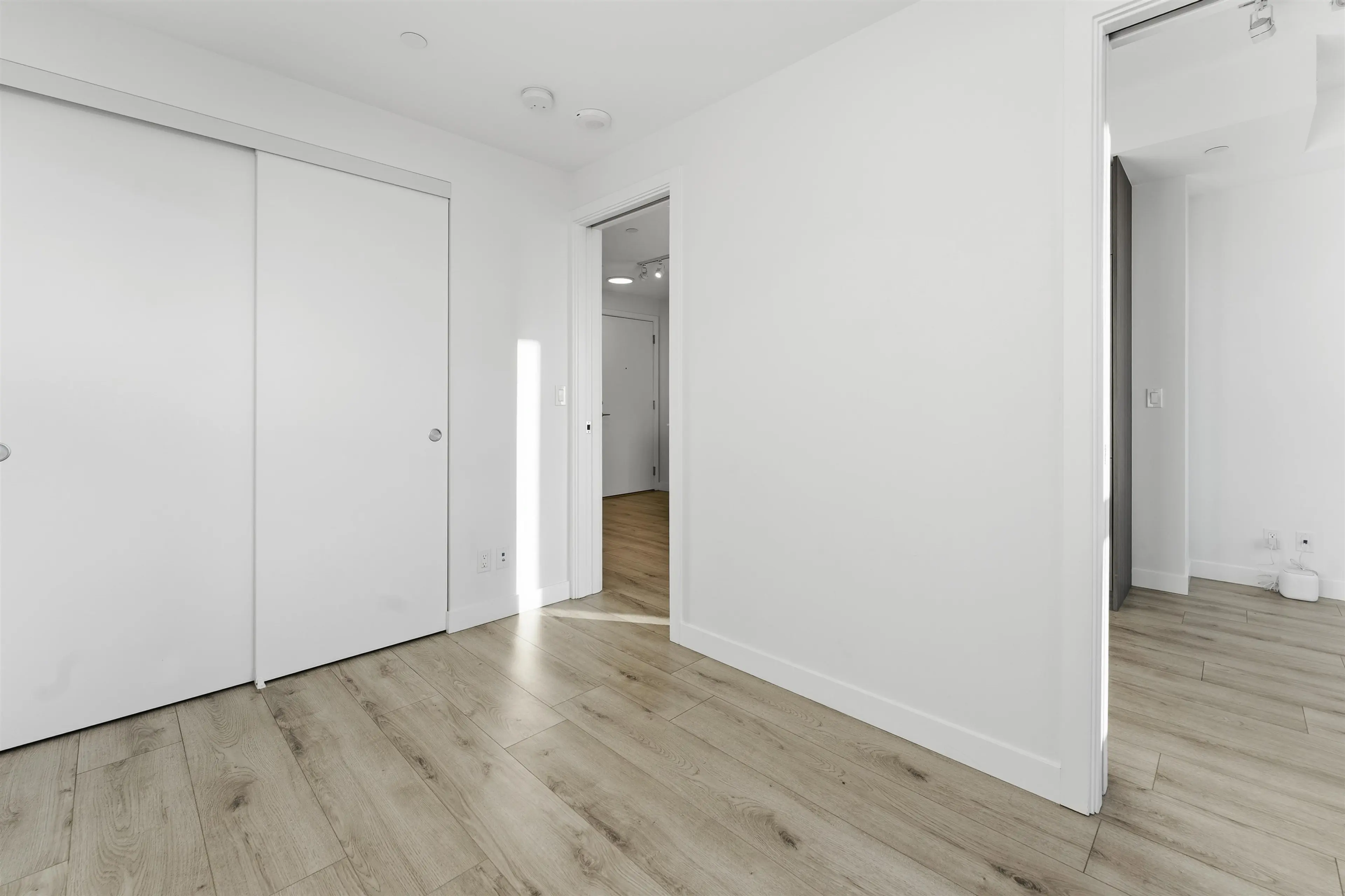 Property at #1409 10626 CITY PARKWAY, Surrey, BC