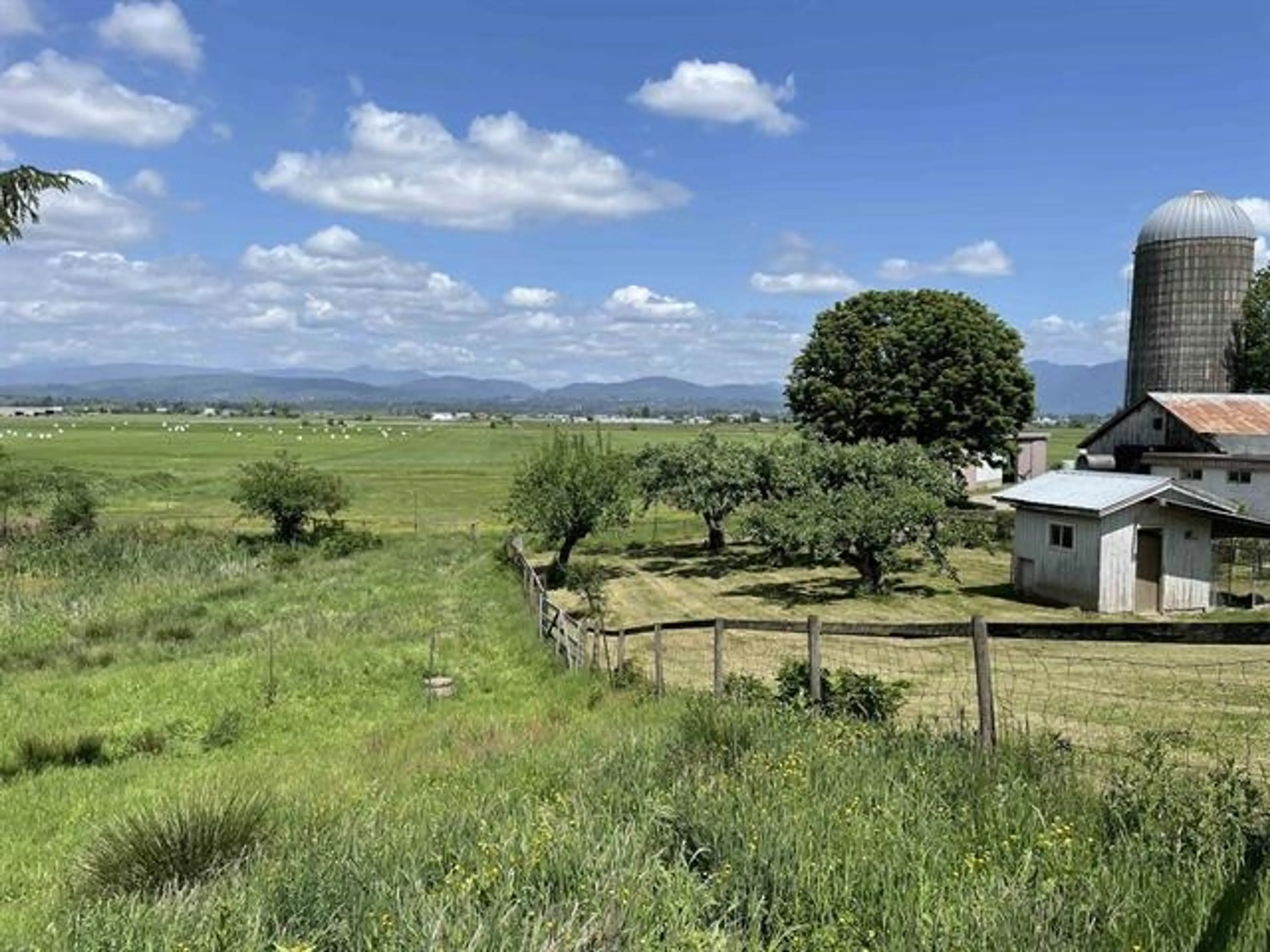 Property at 32383 DOWNES ROAD, Abbotsford, BC