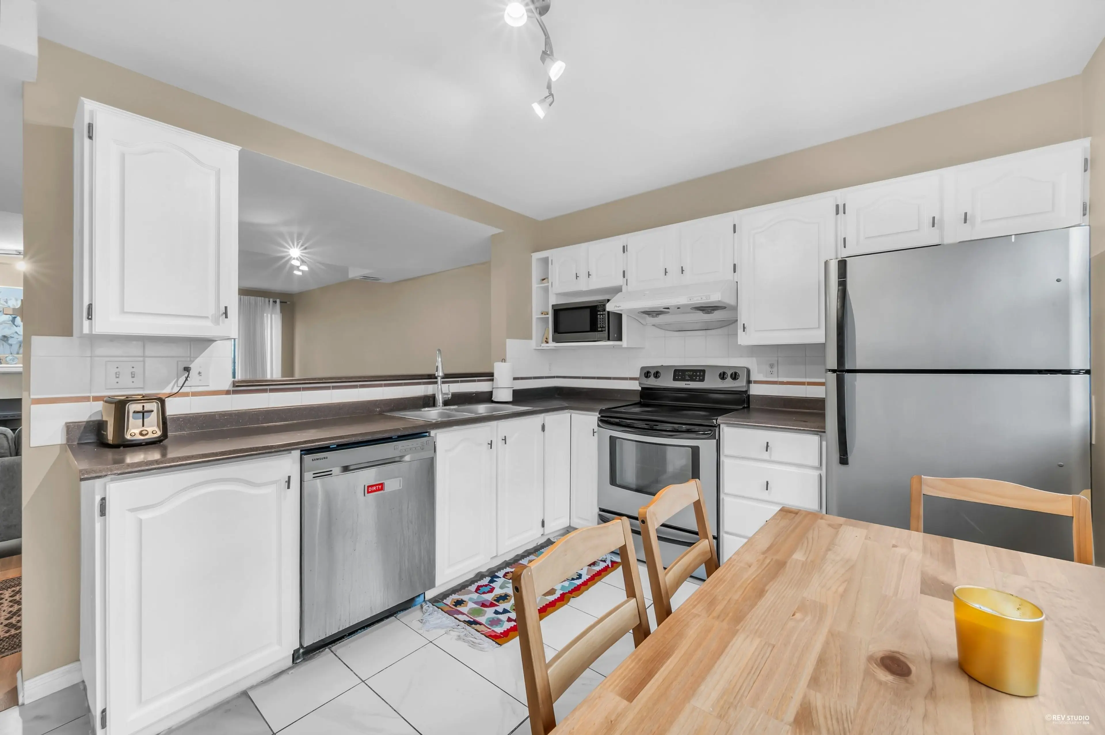 Property at #73 2450 HAWTHORNE AVENUE, Port Coquitlam, BC