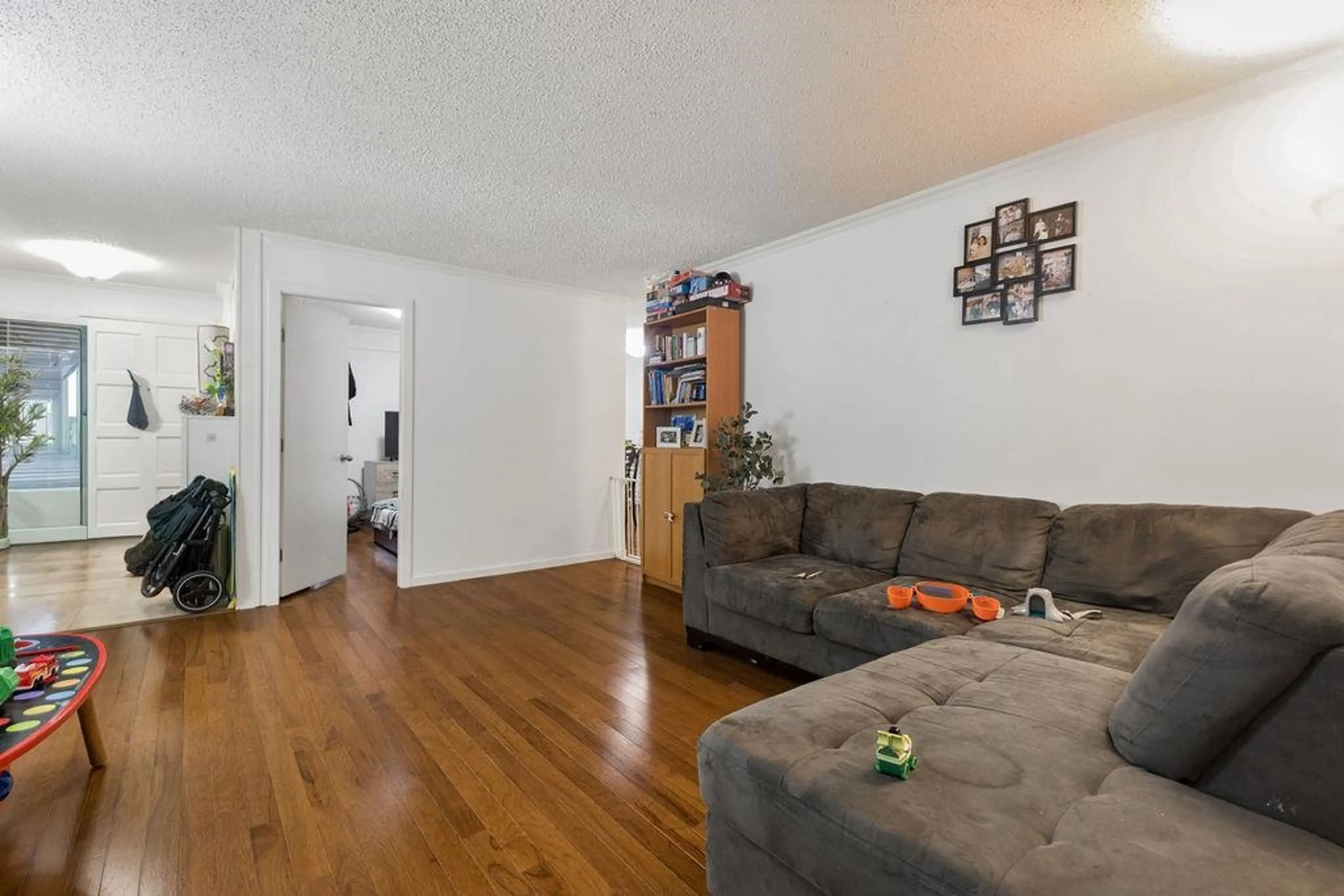 Property at #211 444 W 49TH AVENUE, Vancouver, BC