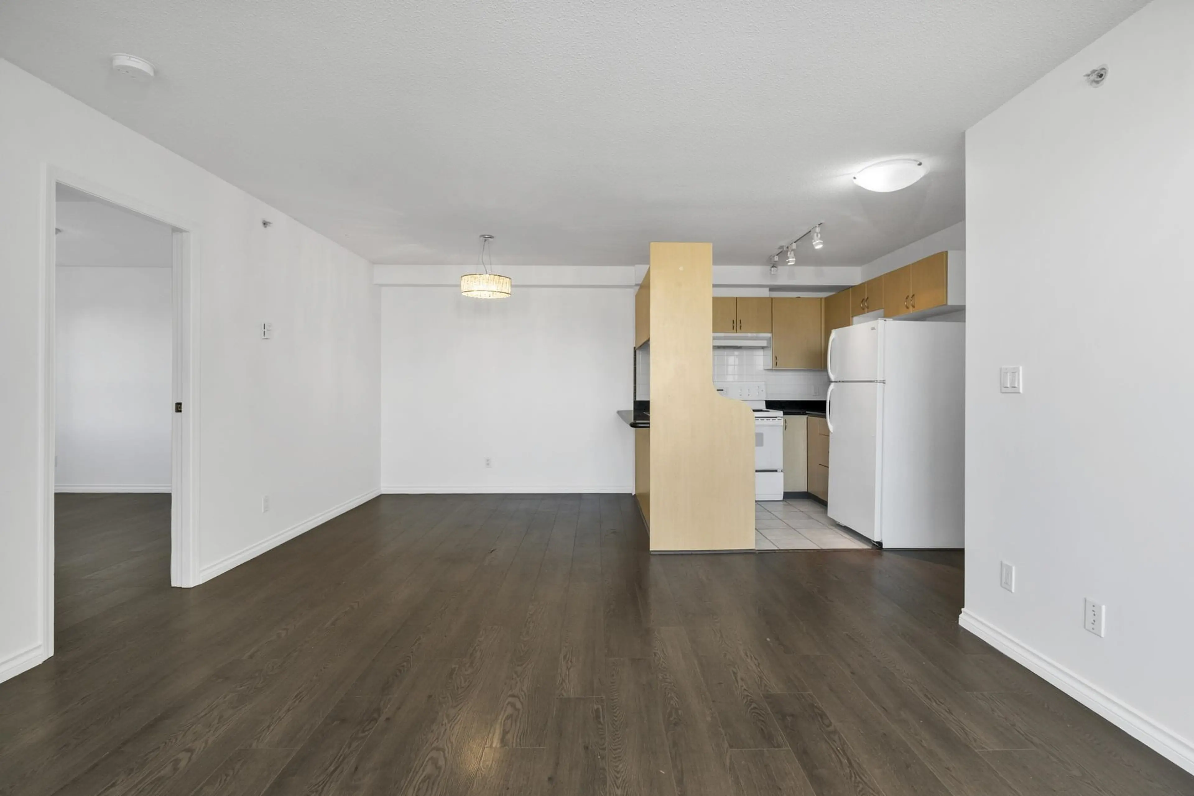 Property at #1106 6611 COONEY ROAD, Richmond, BC