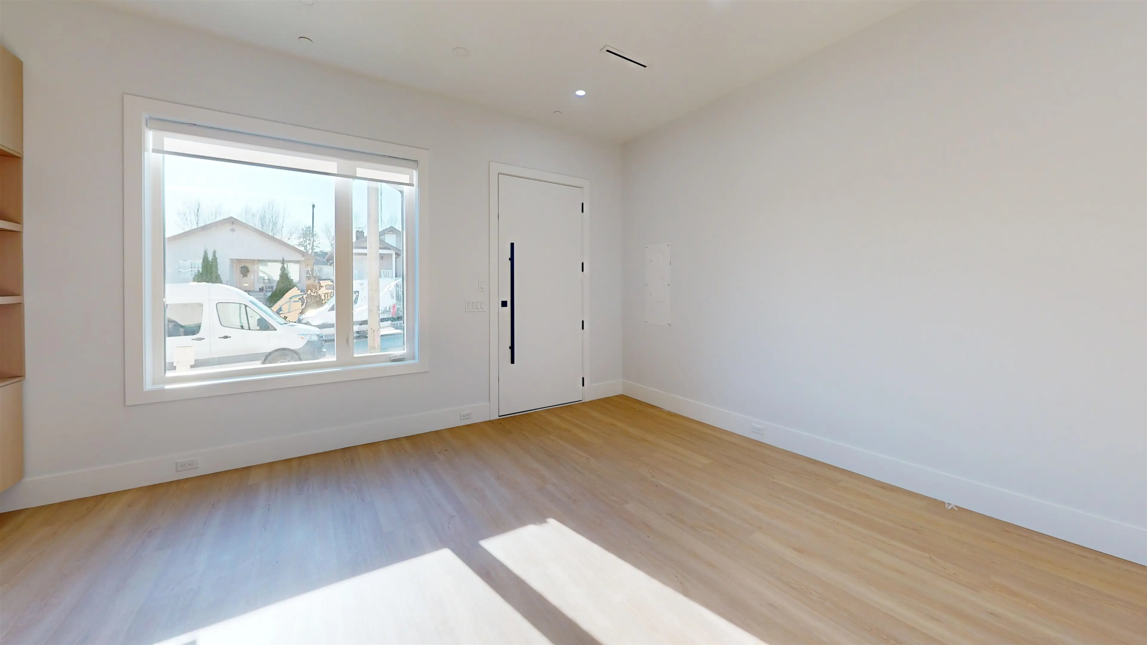 Property at 2825 DUNDAS STREET, Vancouver, BC