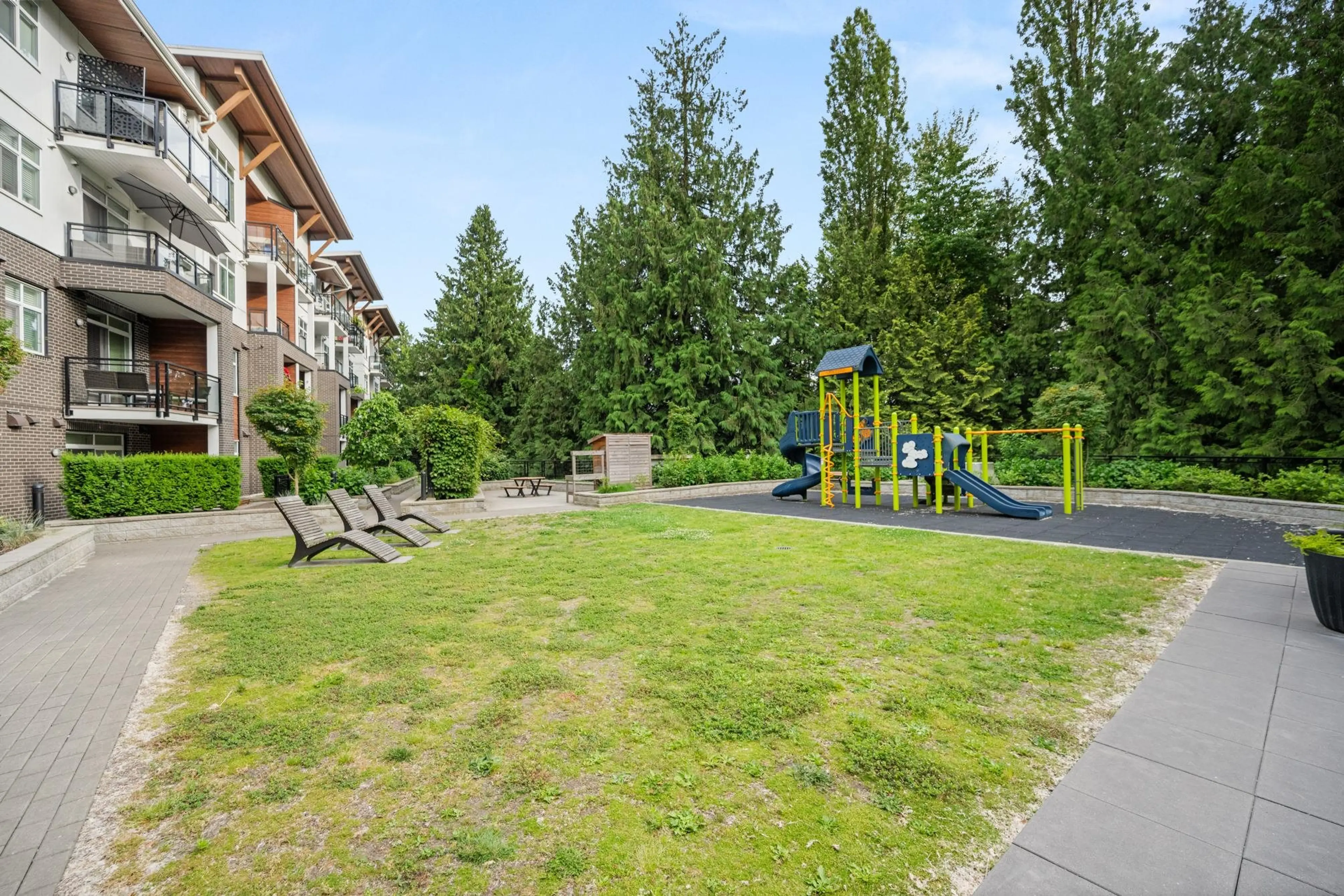 Property at #424 5415 BRYDON CRESCENT, Langley, BC