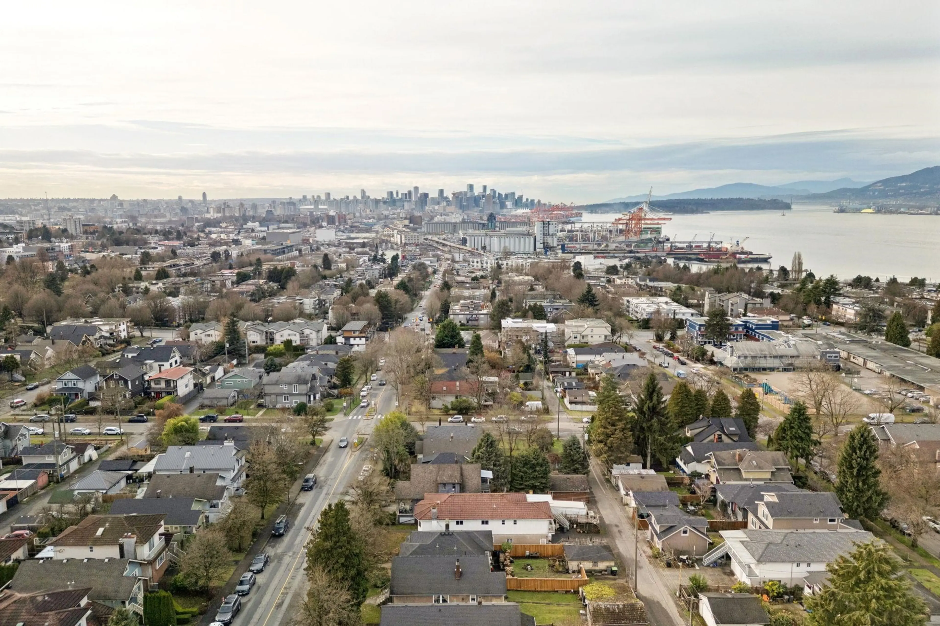 Property at 2541 DUNDAS STREET, Vancouver, BC