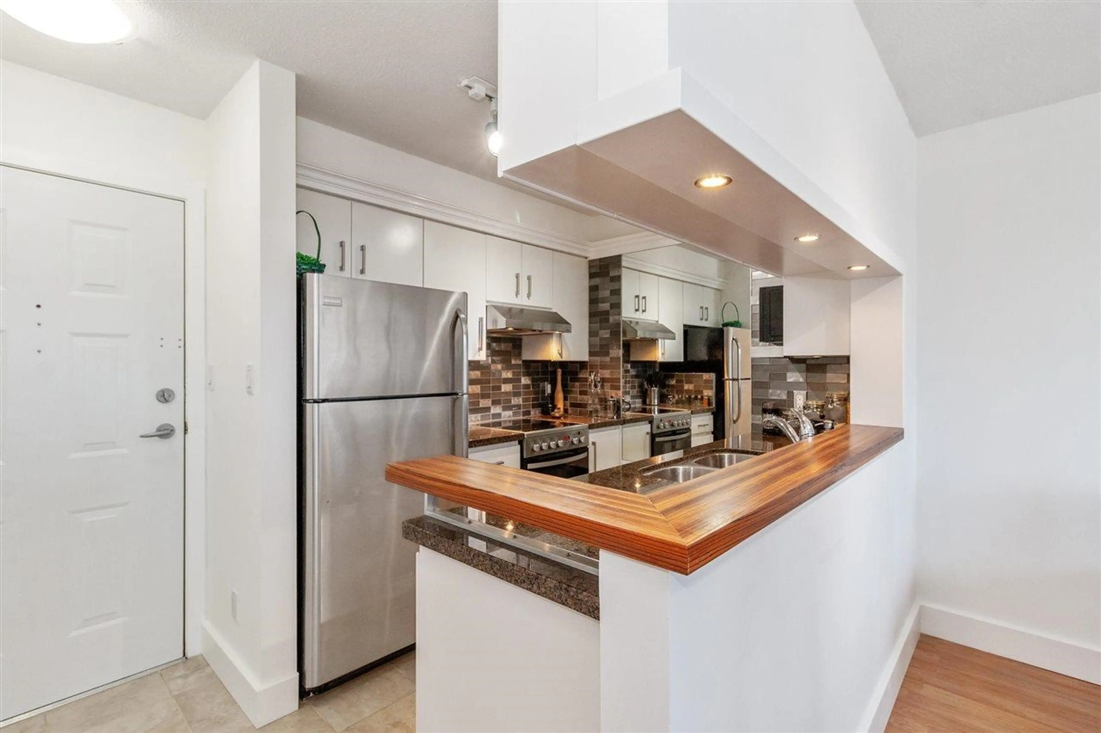 Property at #1001 3455 ASCOT PLACE, Vancouver, BC