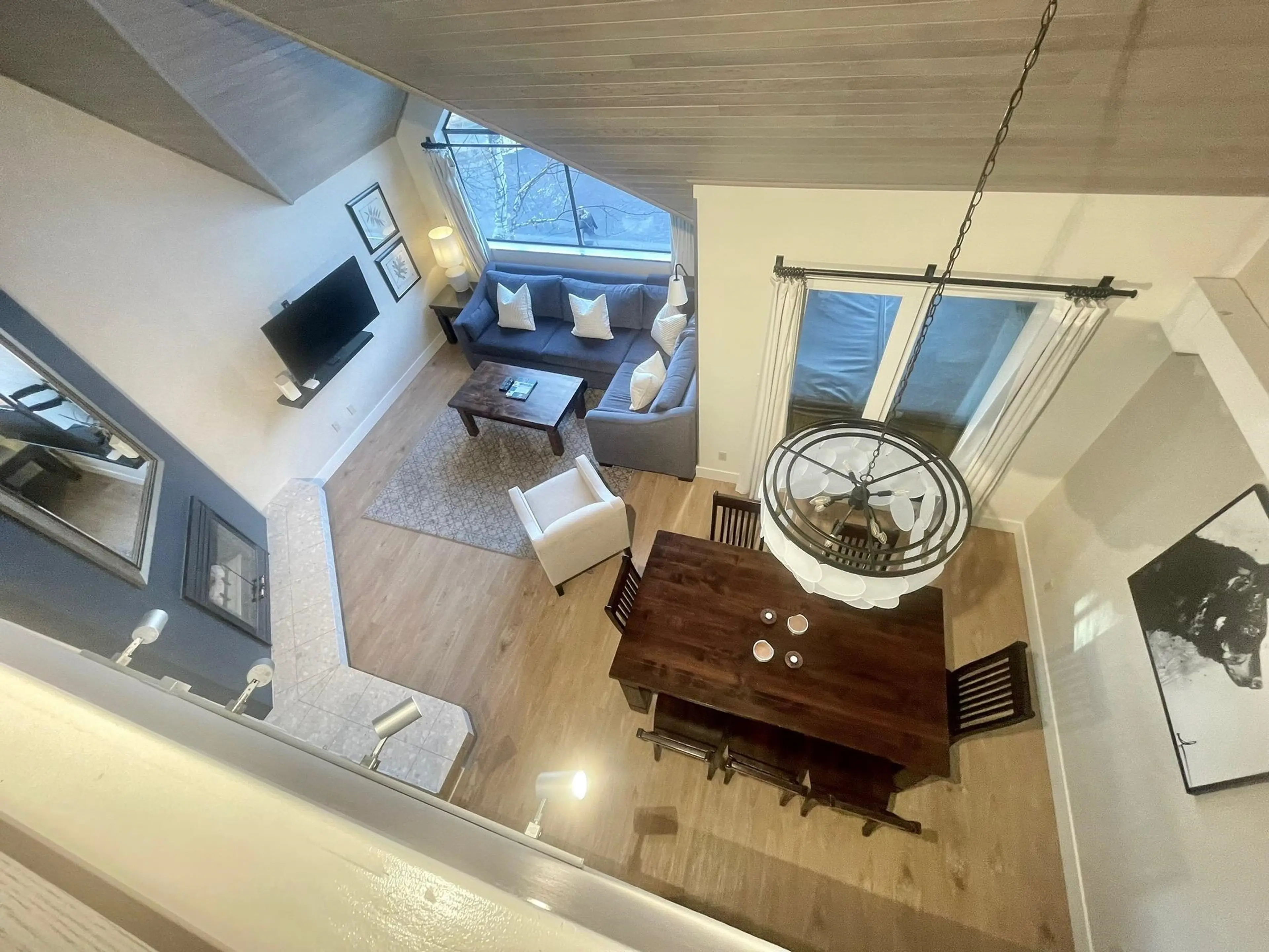 Property at #WEEK 11 902-4293 MOUNTAIN SQUARE, Whistler, BC