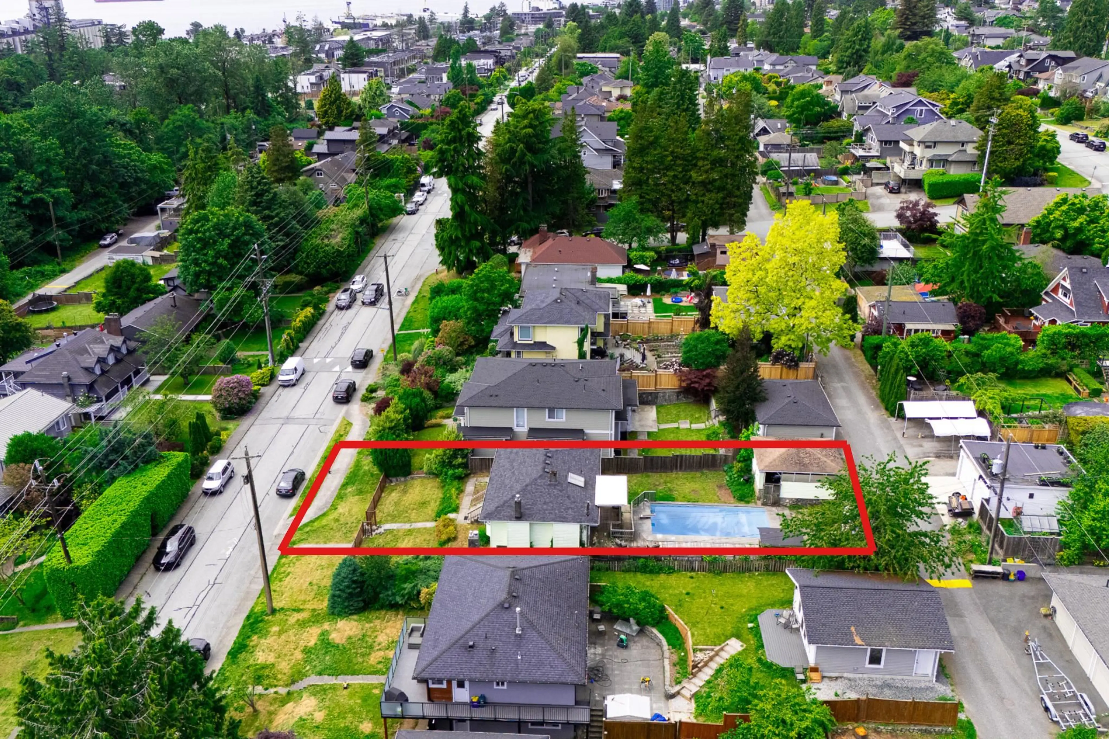 Property at 822 E 4TH STREET, North Vancouver, BC