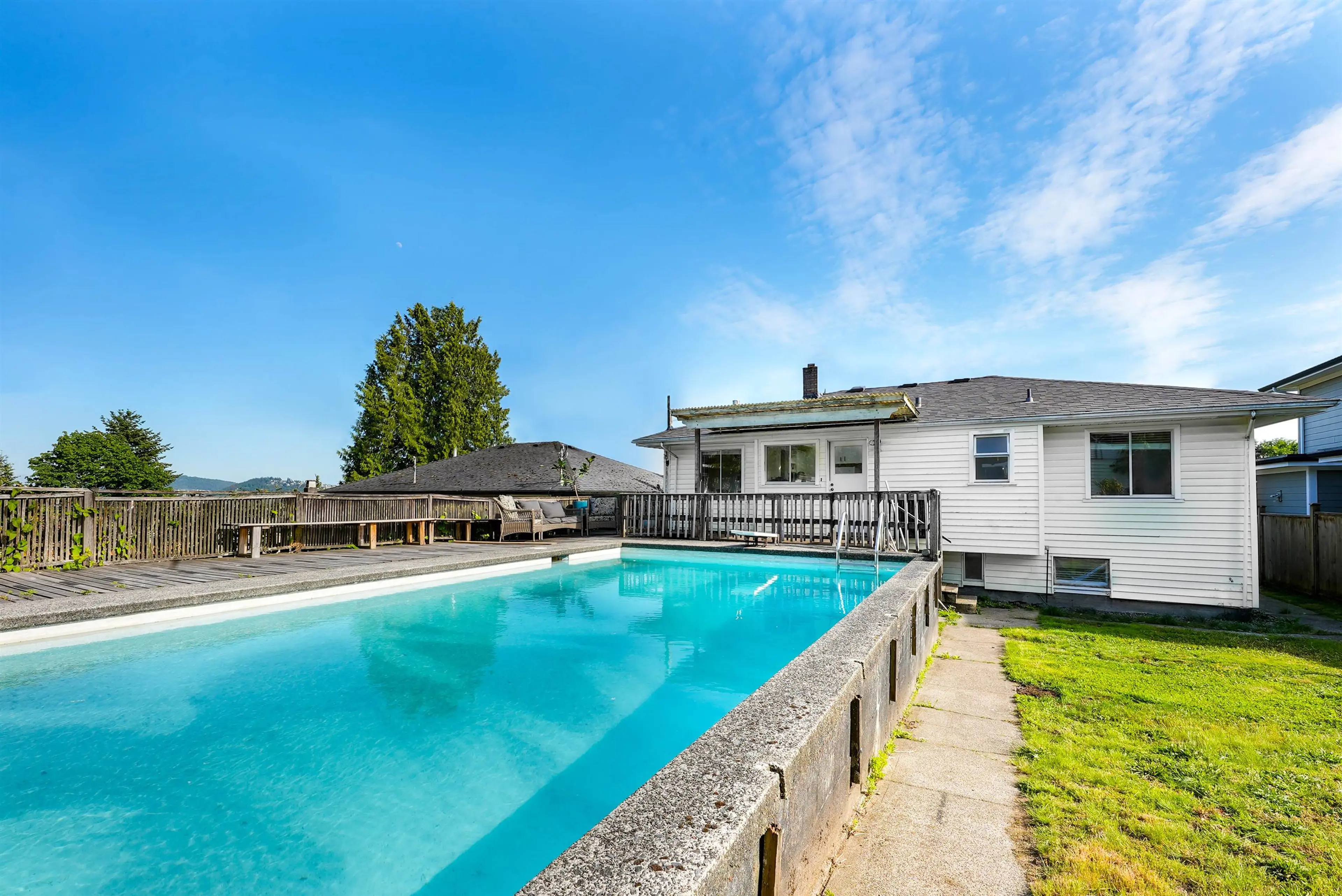 Property at 822 E 4TH STREET, North Vancouver, BC