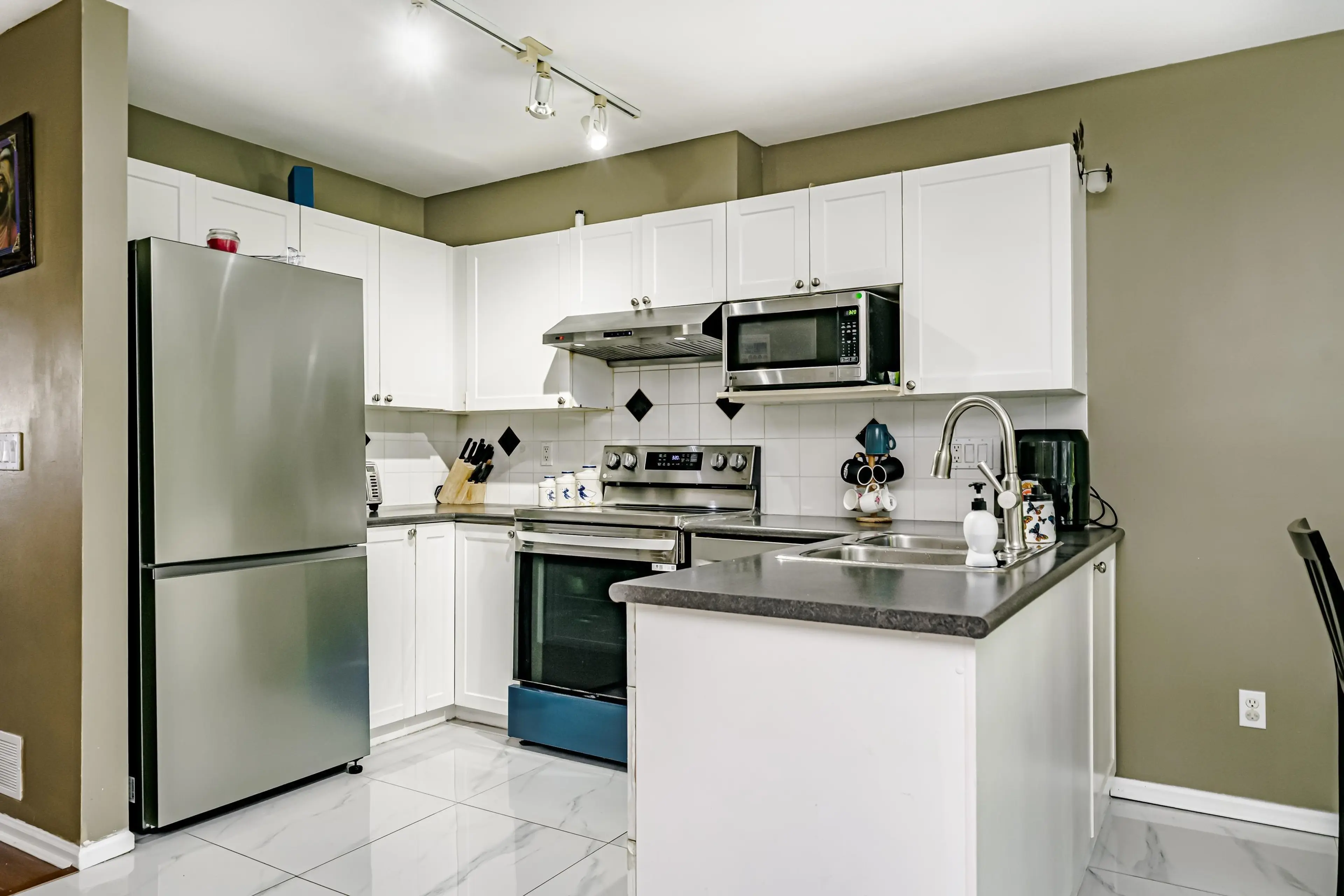 Property at #80 12110 75A AVENUE, Surrey, BC