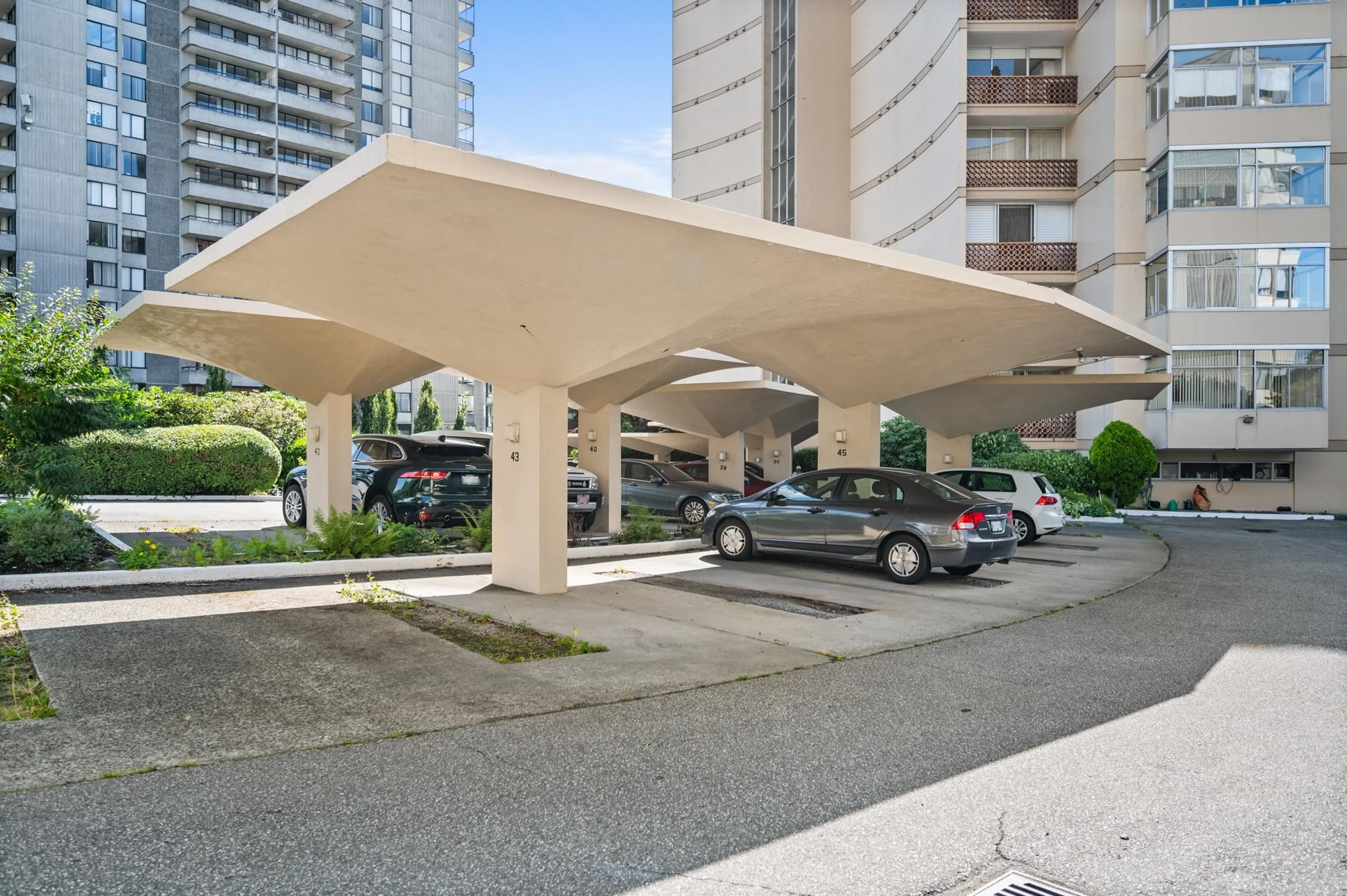 Property at #102 2135 ARGYLE AVENUE, West Vancouver, BC