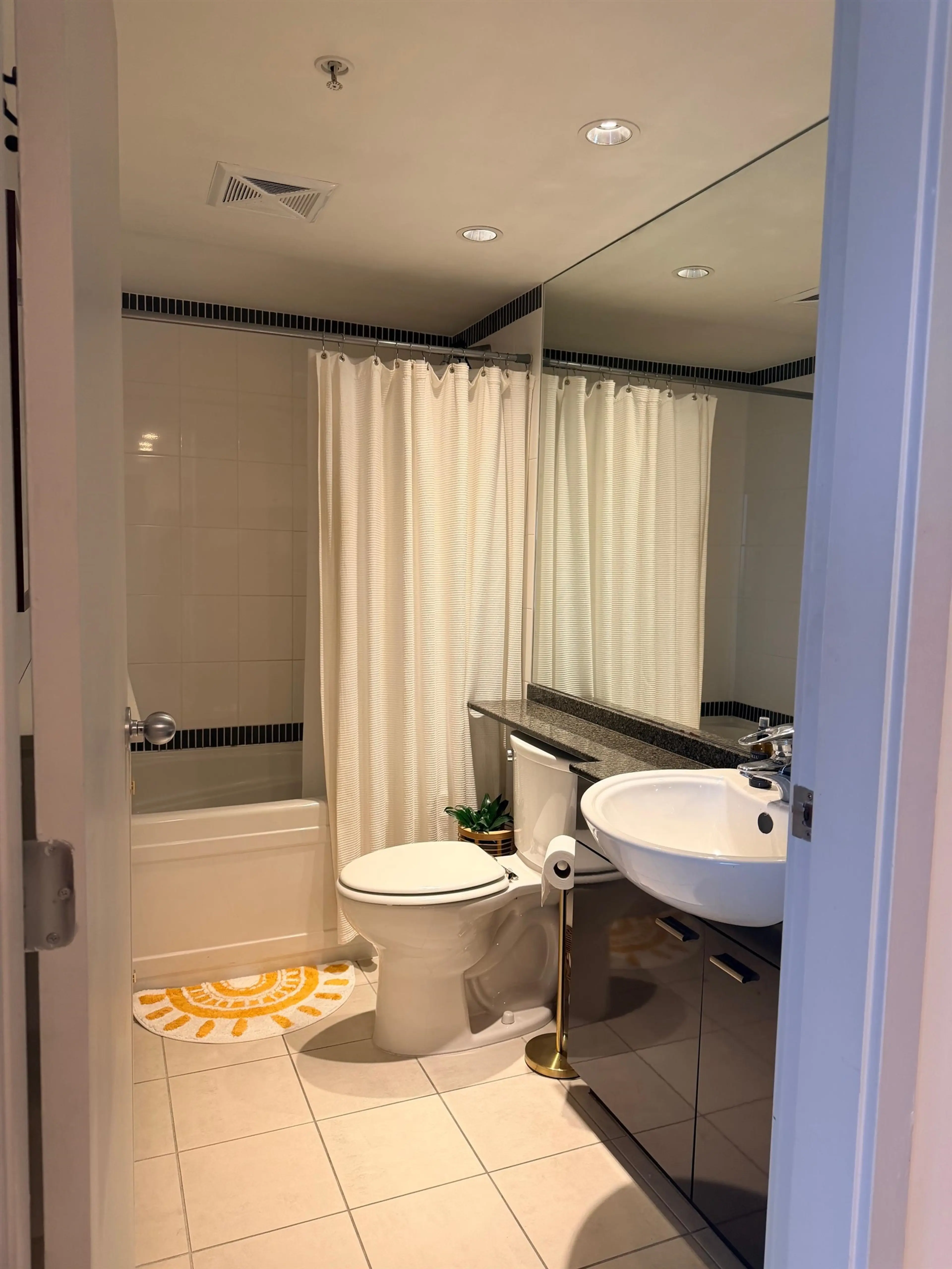 Property at #3005 1408 STRATHMORE MEWS, Vancouver, BC