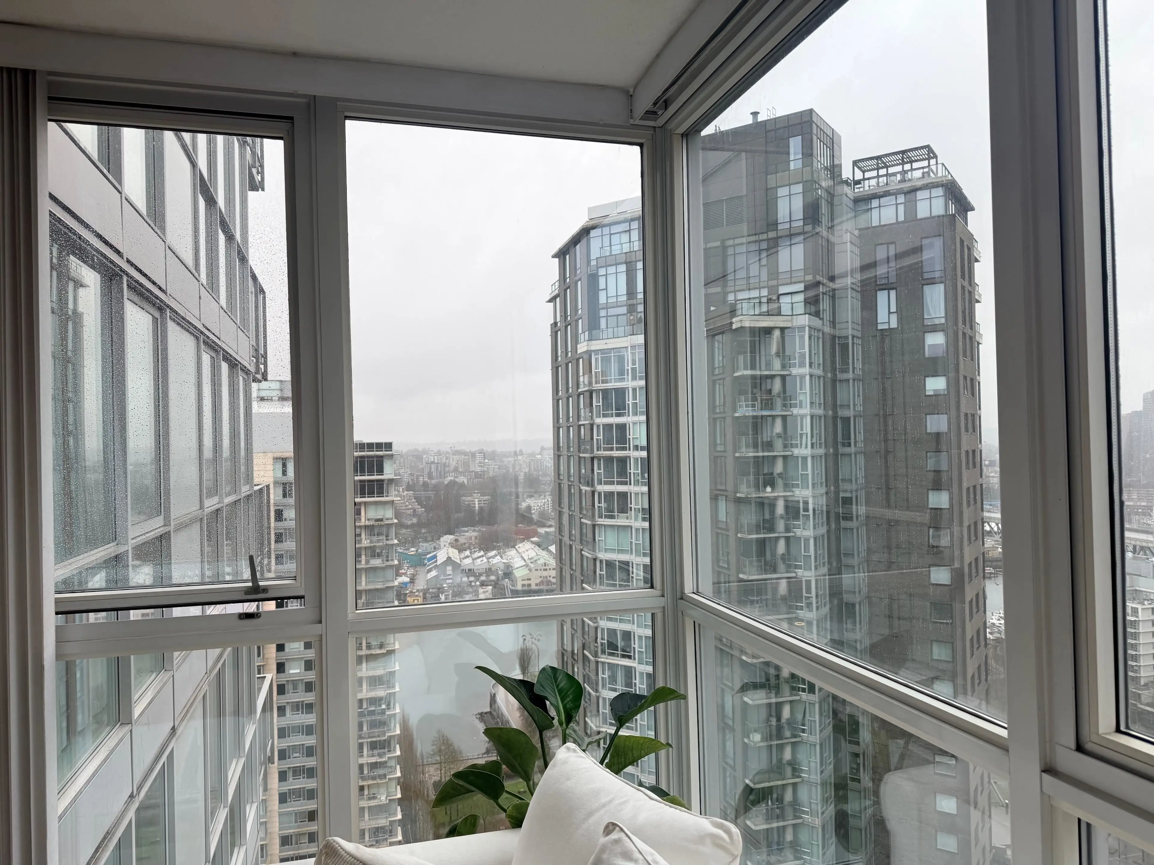 Property at #3005 1408 STRATHMORE MEWS, Vancouver, BC