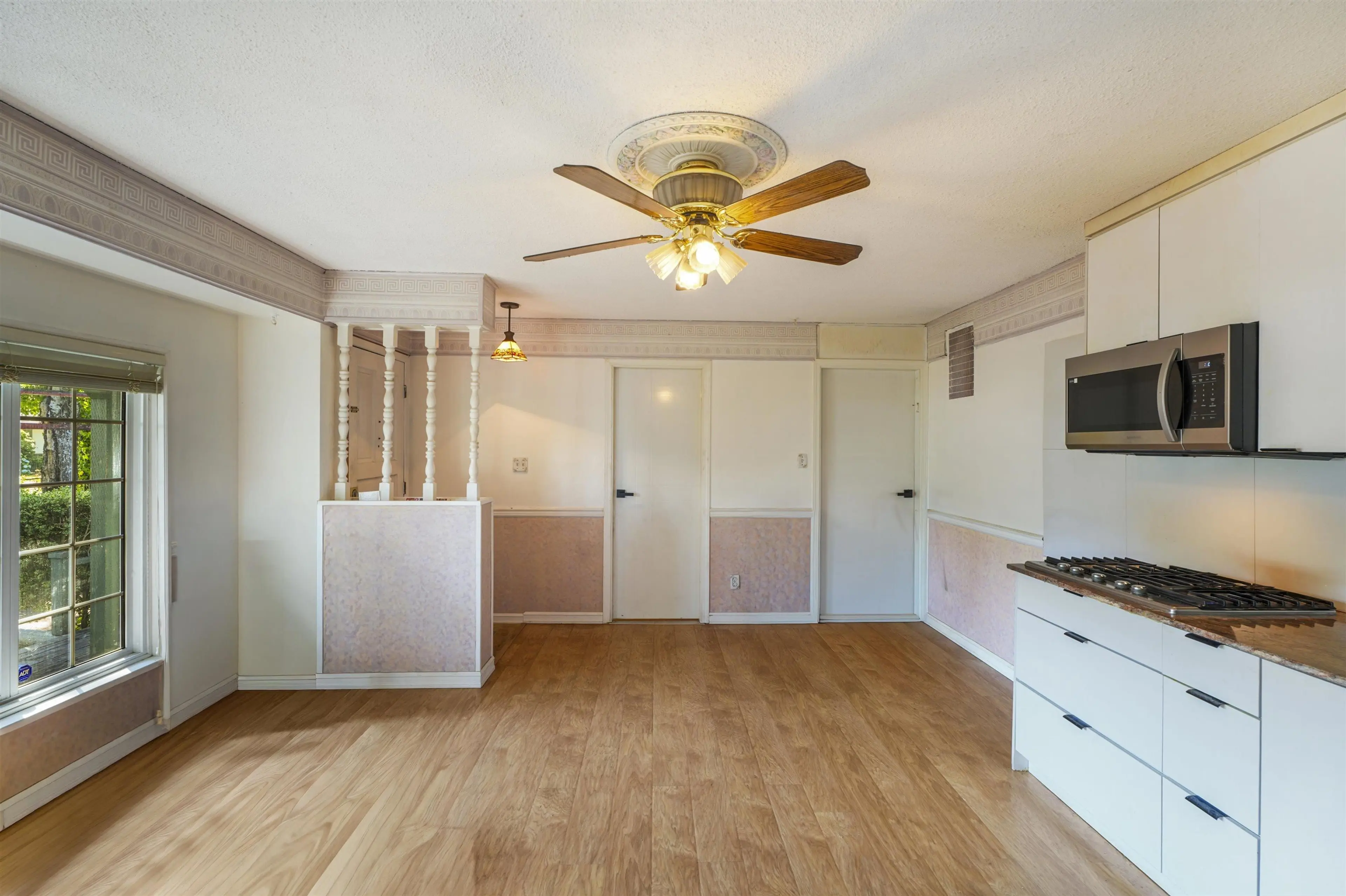 Property at 14957 KEW DRIVE, Surrey, BC