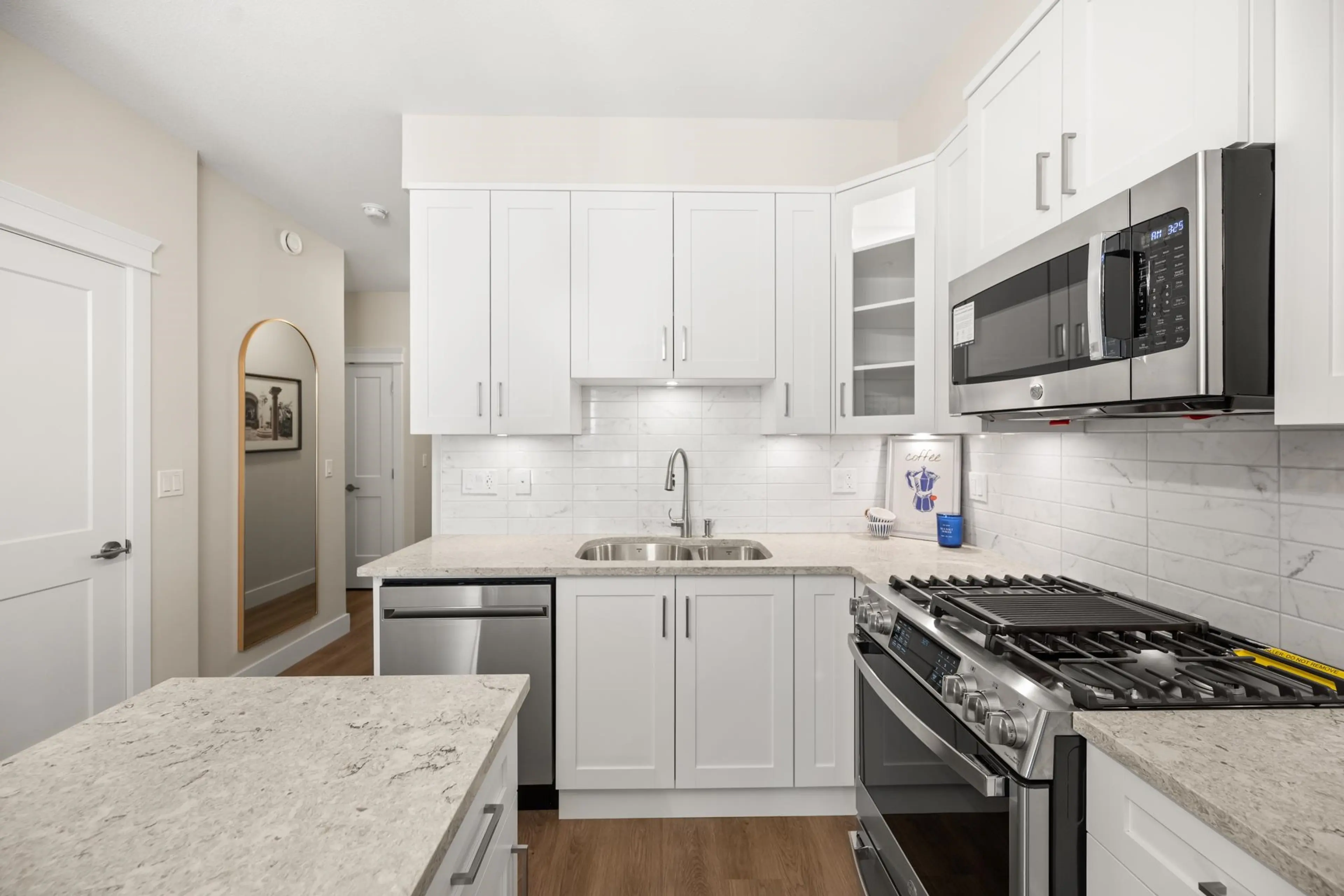 Property at #302 11063 RAVINE ROAD, Surrey, BC