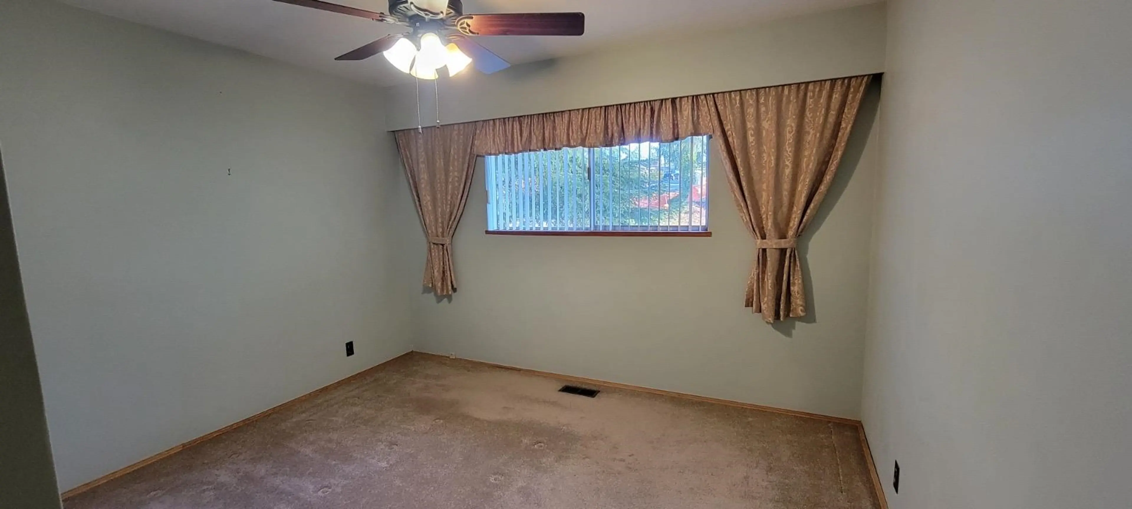 Property at 712 TOWNLEY STREET, Coquitlam, BC