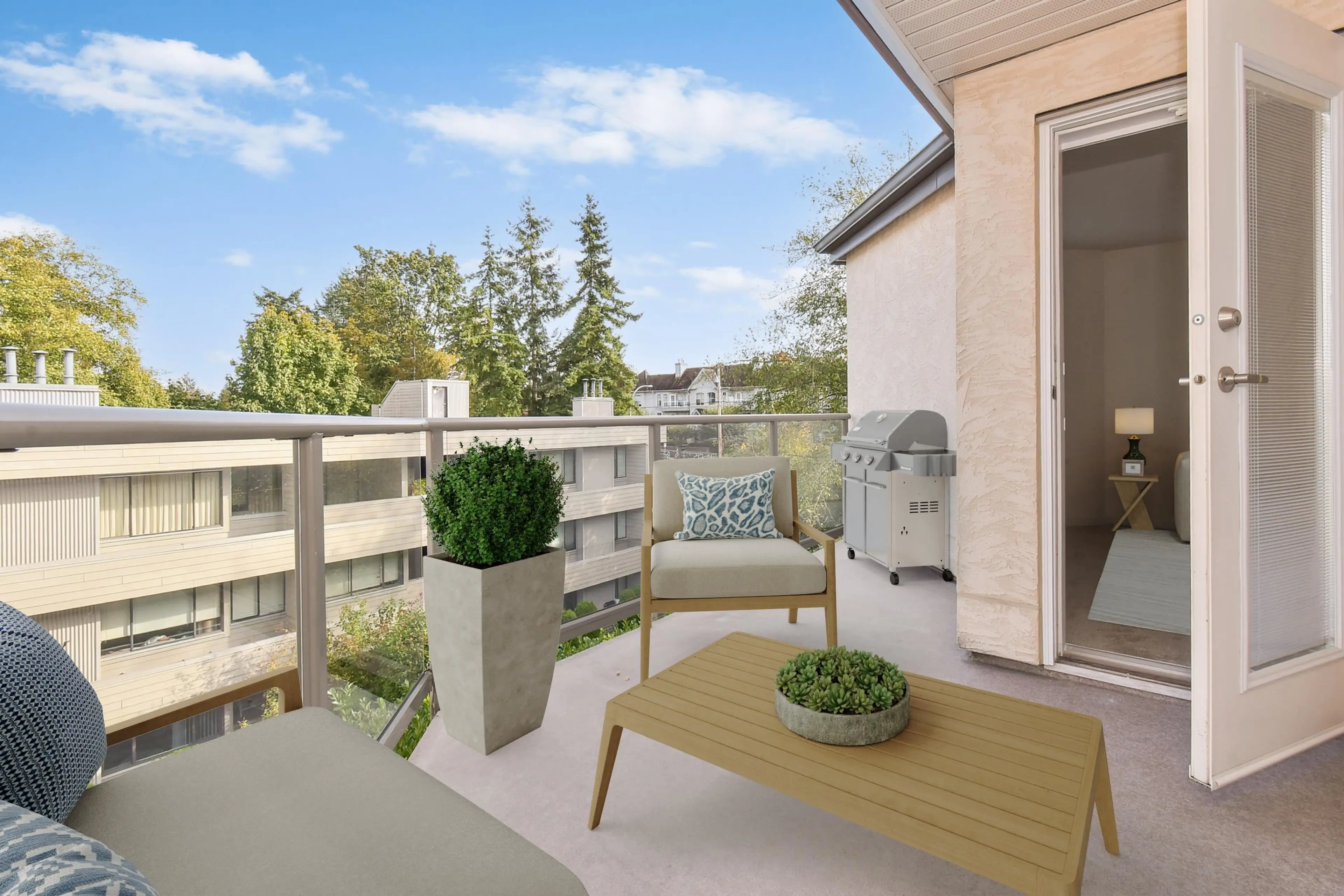 Property at #303 15255 18 AVENUE, Surrey, BC